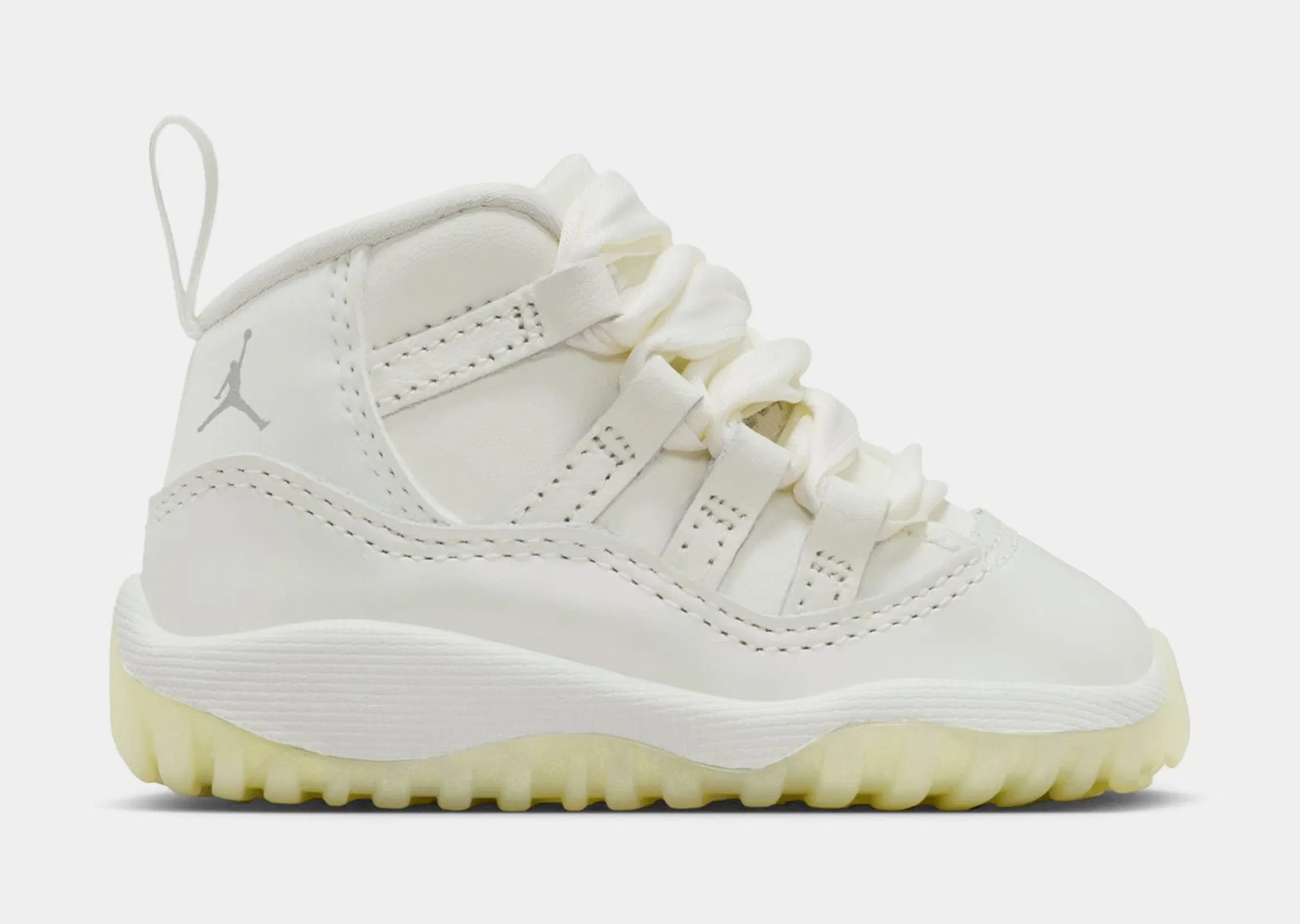 Air Jordan 11 Retro Pearl Infant Toddler Lifestyle Shoes (Sail/Pearl Grey/White/Metallic Silver)