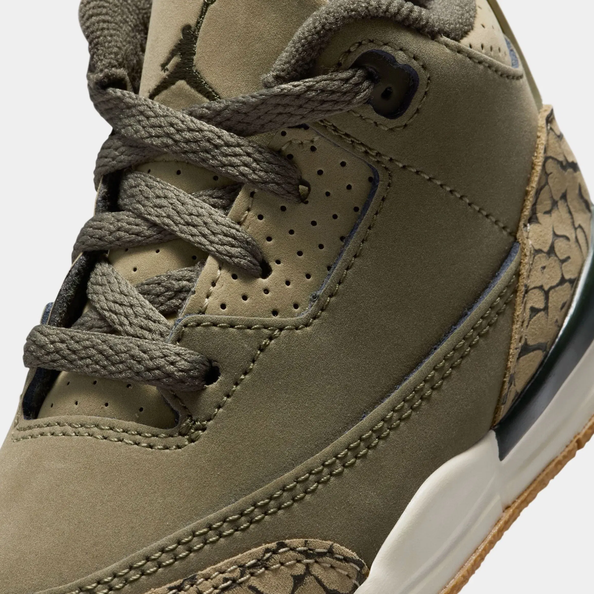 Air Jordan 3 Retro Medium Olive Infant Toddler Lifestyle Shoes (Medium Olive/Sequoia/Neutral Olive/Sail)