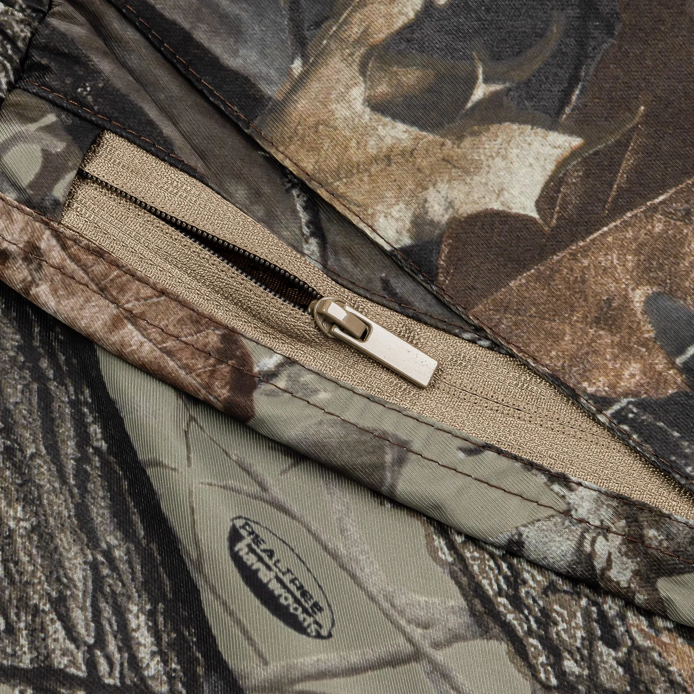MAISON ARTICLE Realtree by Shoe Palace APX Hybrid Mens Shorts (Brown)
