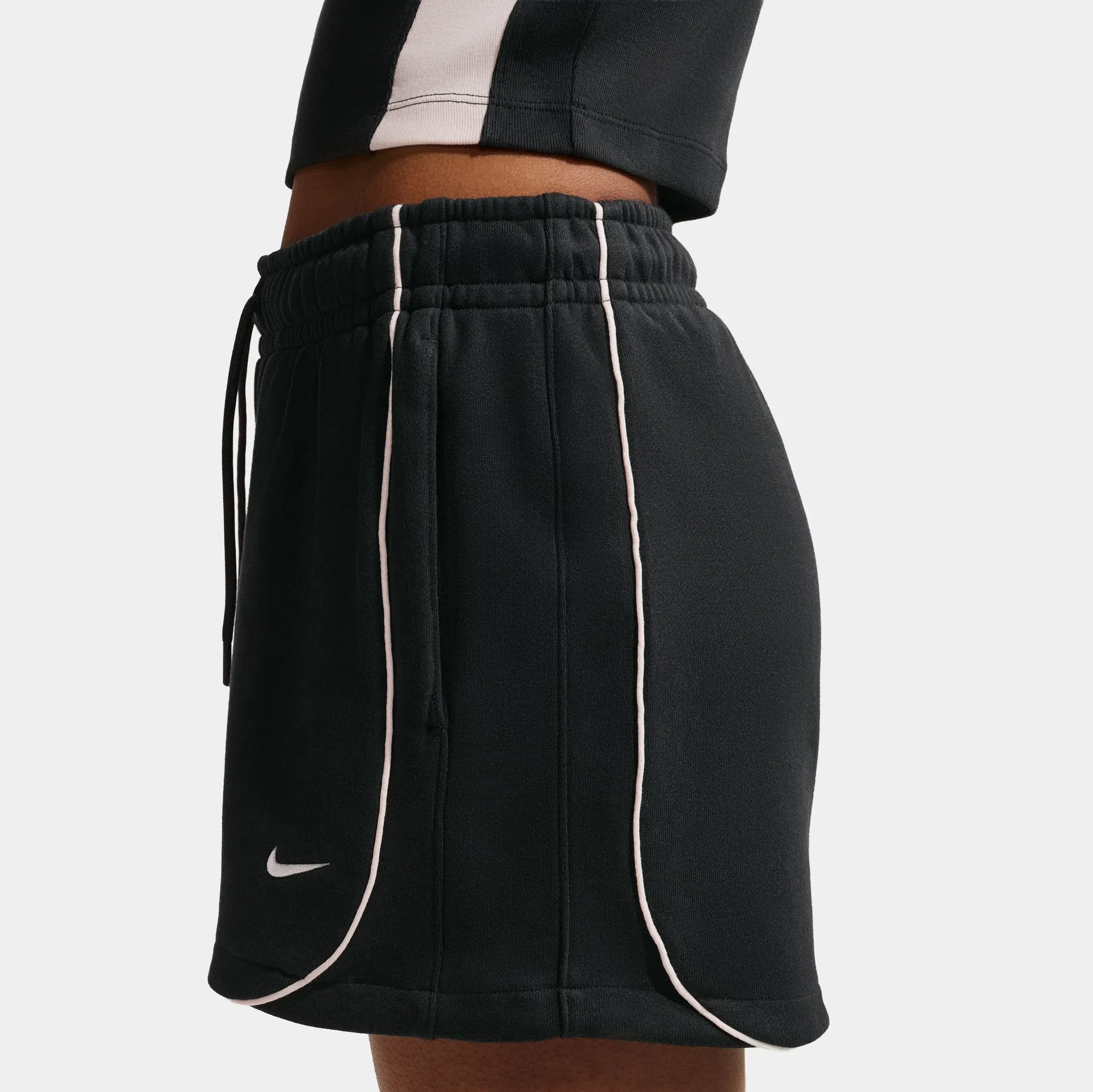 Nike Sportswear Loose Mid Rise 3" Fleece Womens Shorts (Black/Black/Chalk/Sail)