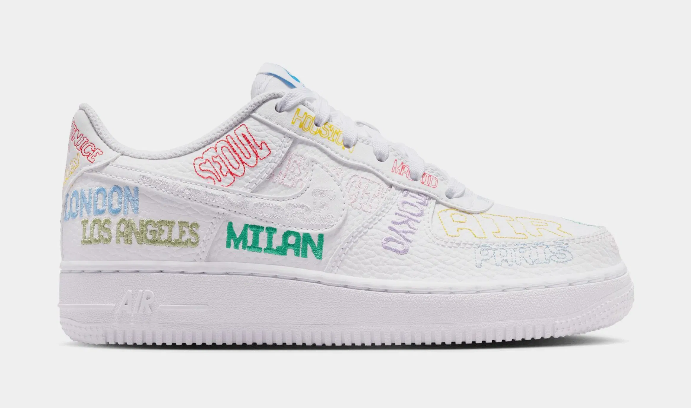 Nike Air Force 1 LV8 3 Grade School Lifestyle Shoes (White)