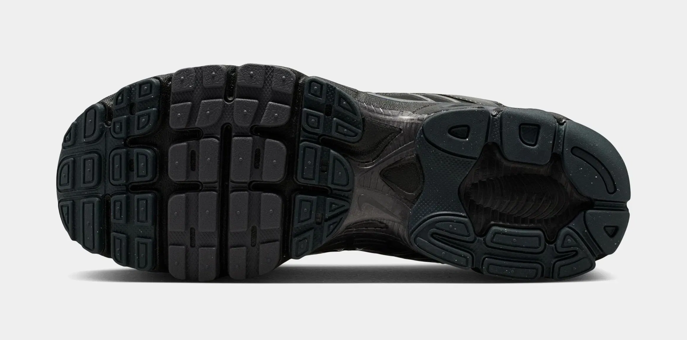 Nike Air Max Moto 2K Mens Running Shoes (Black/Metallic Dark Grey/Dark Smoke Grey)