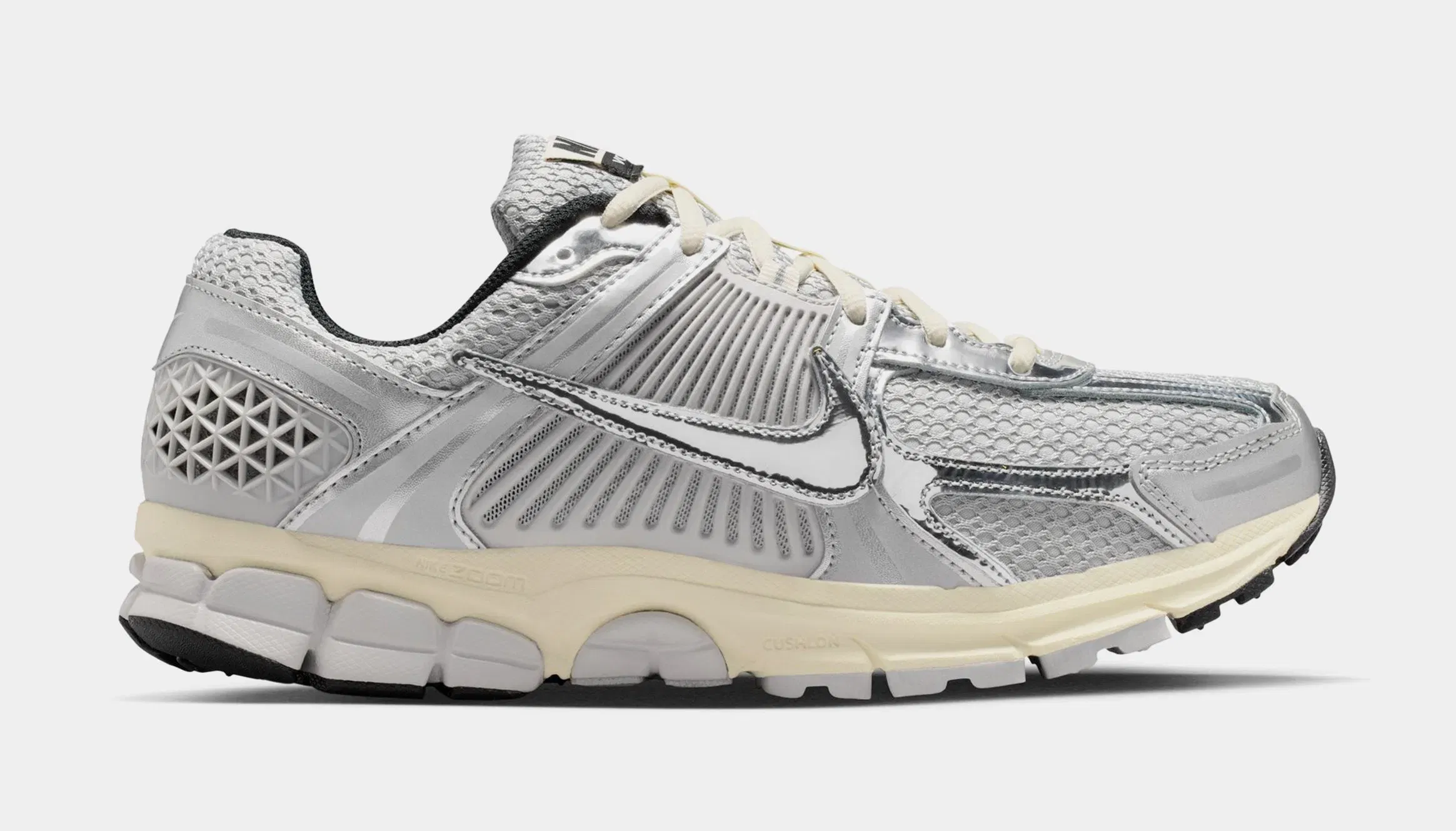 Nike Zoom Vomero 5 Mens Running Shoes (Grey Fog/Metallic Silver/Coconut Milk/Chrome)