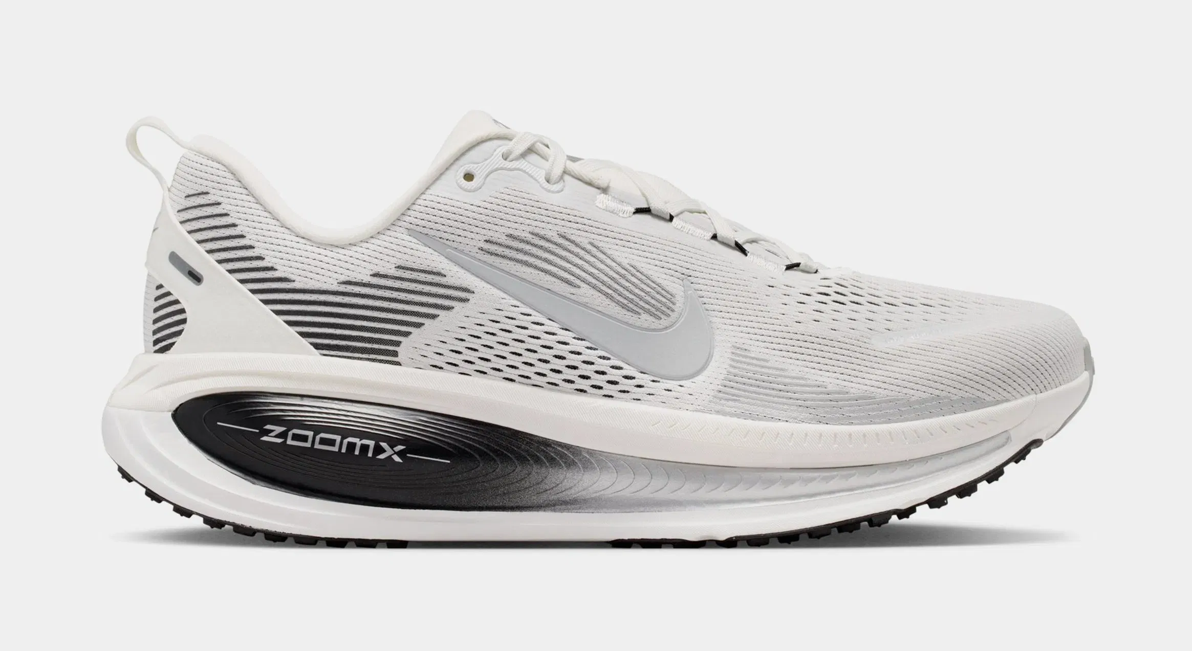 Nike Vomero 18 Mens Running Shoes (Summit White/Black/Off White/Metallic Silver)