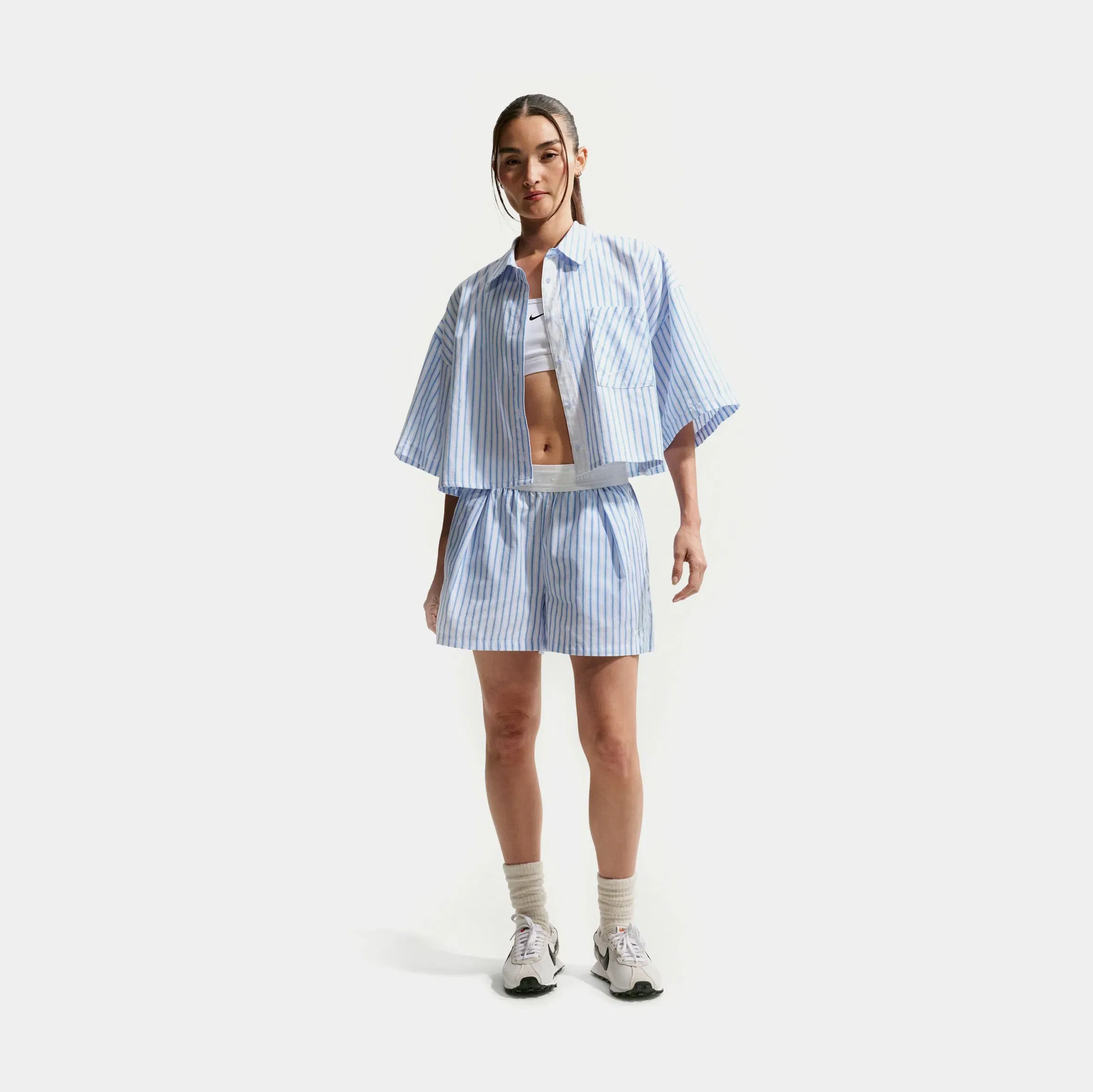Nike Sportwear Chill Poplin Loose Mid Rise Stripe Womens Shorts (Light Photo Blue/Hydrogen Blue/Summit White)