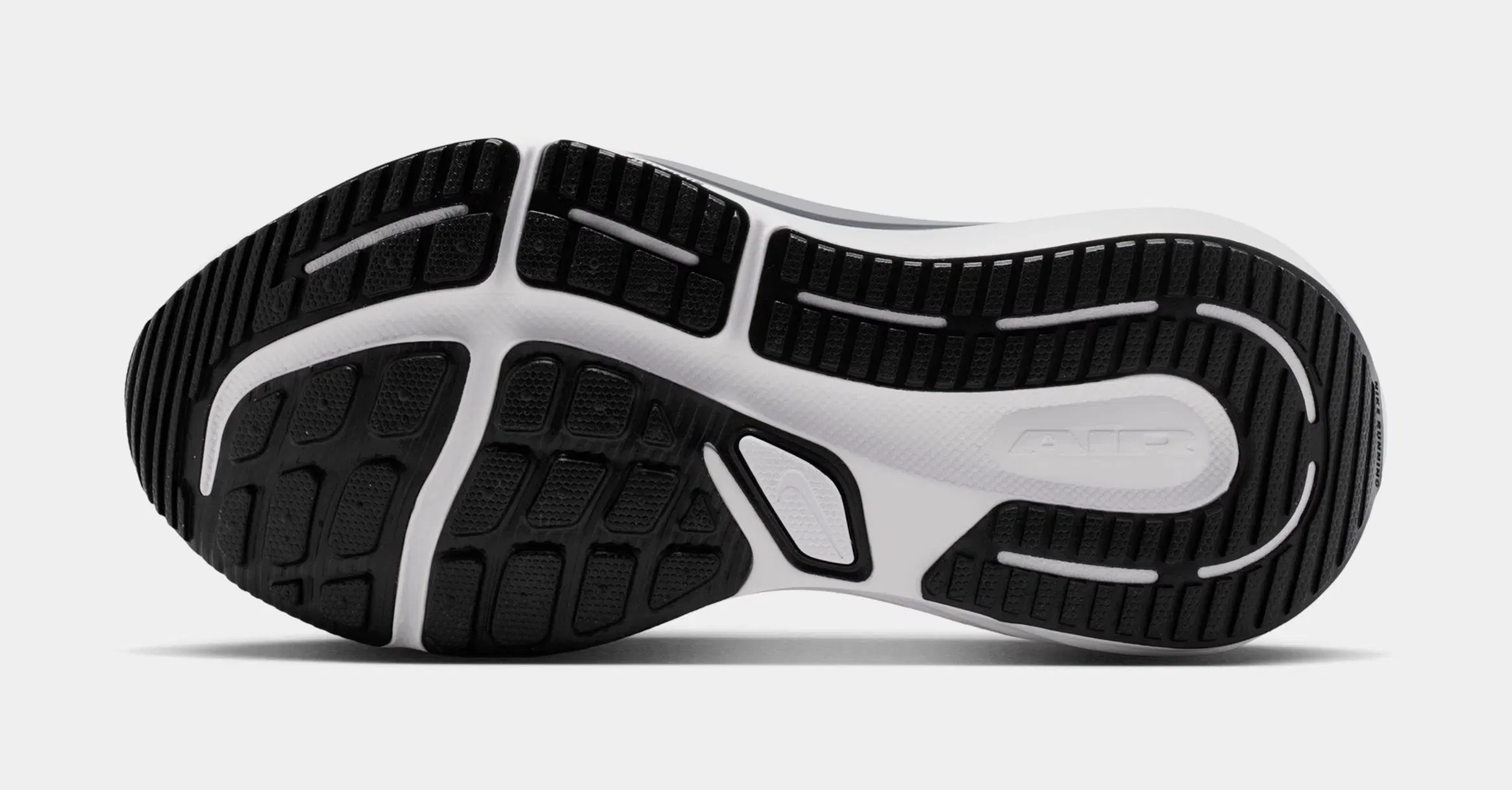 Nike Winflo 12 Womens Running Shoes (Black/Dark Smoke Grey/White)