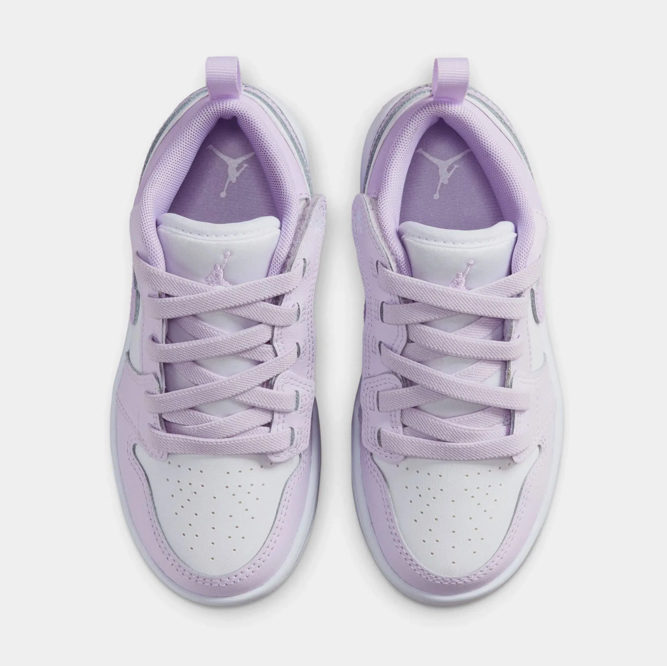 Air Jordan 1 Low Preschool Lifestyle Shoes (Barely Grape/White/Violet Mist)