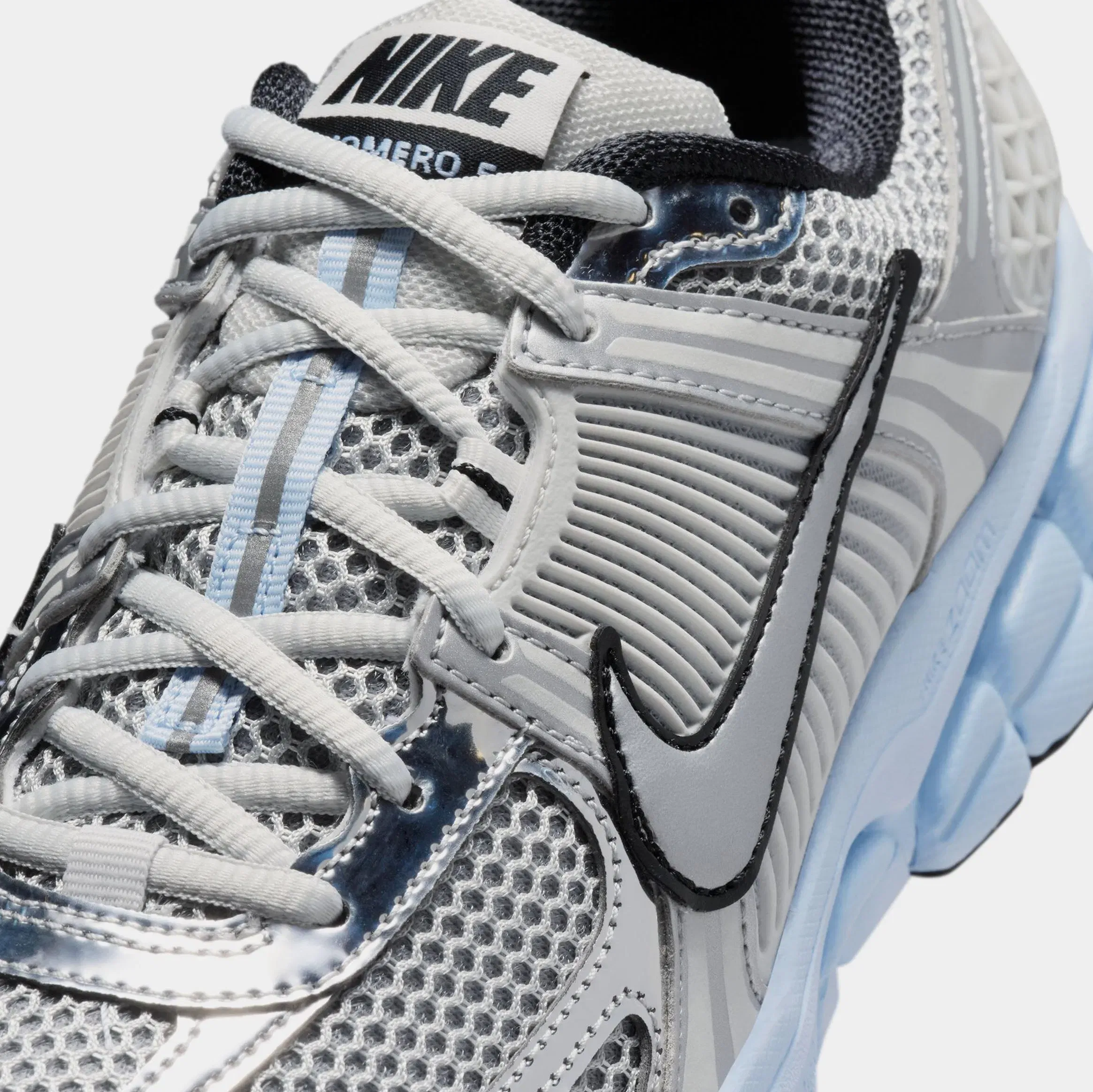 Nike Zoom Vomero 5 Womens Running Shoes (Photon Dust/Metallic Silver)