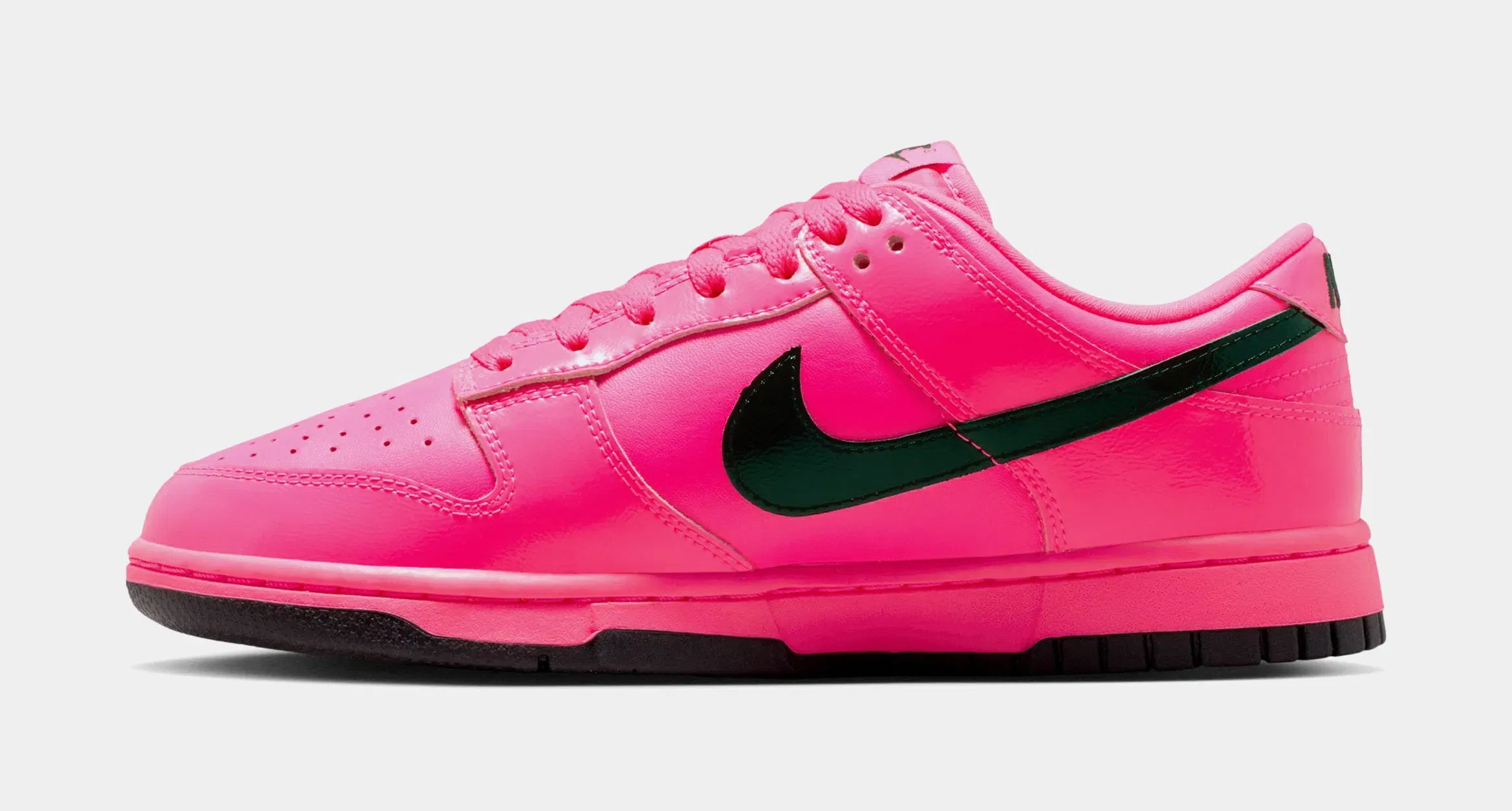 Nike Dunk Low Pink Blast Womens Lifestyle Shoes (Pink Blast/Black)