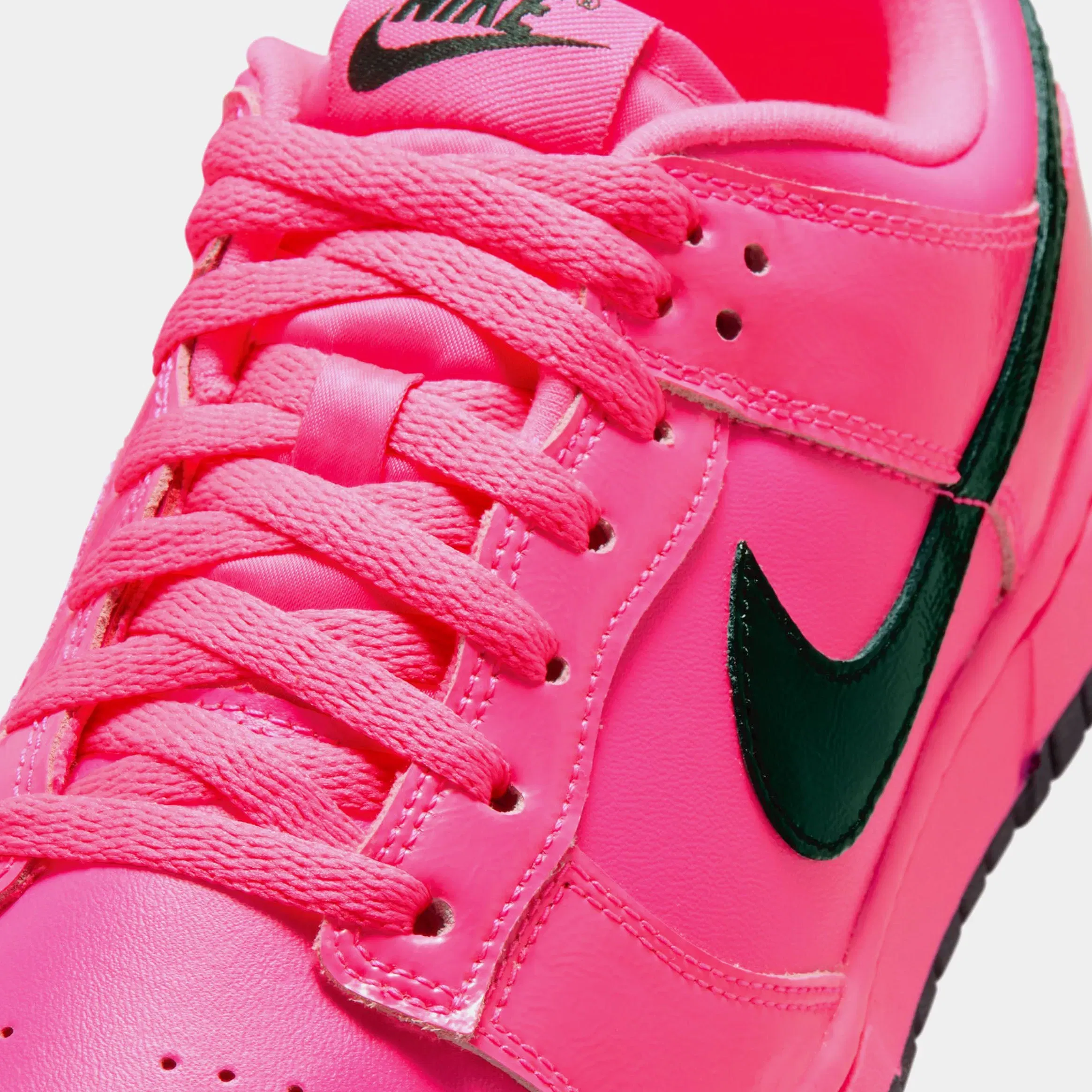 Nike Dunk Low Pink Blast Womens Lifestyle Shoes (Pink Blast/Black)