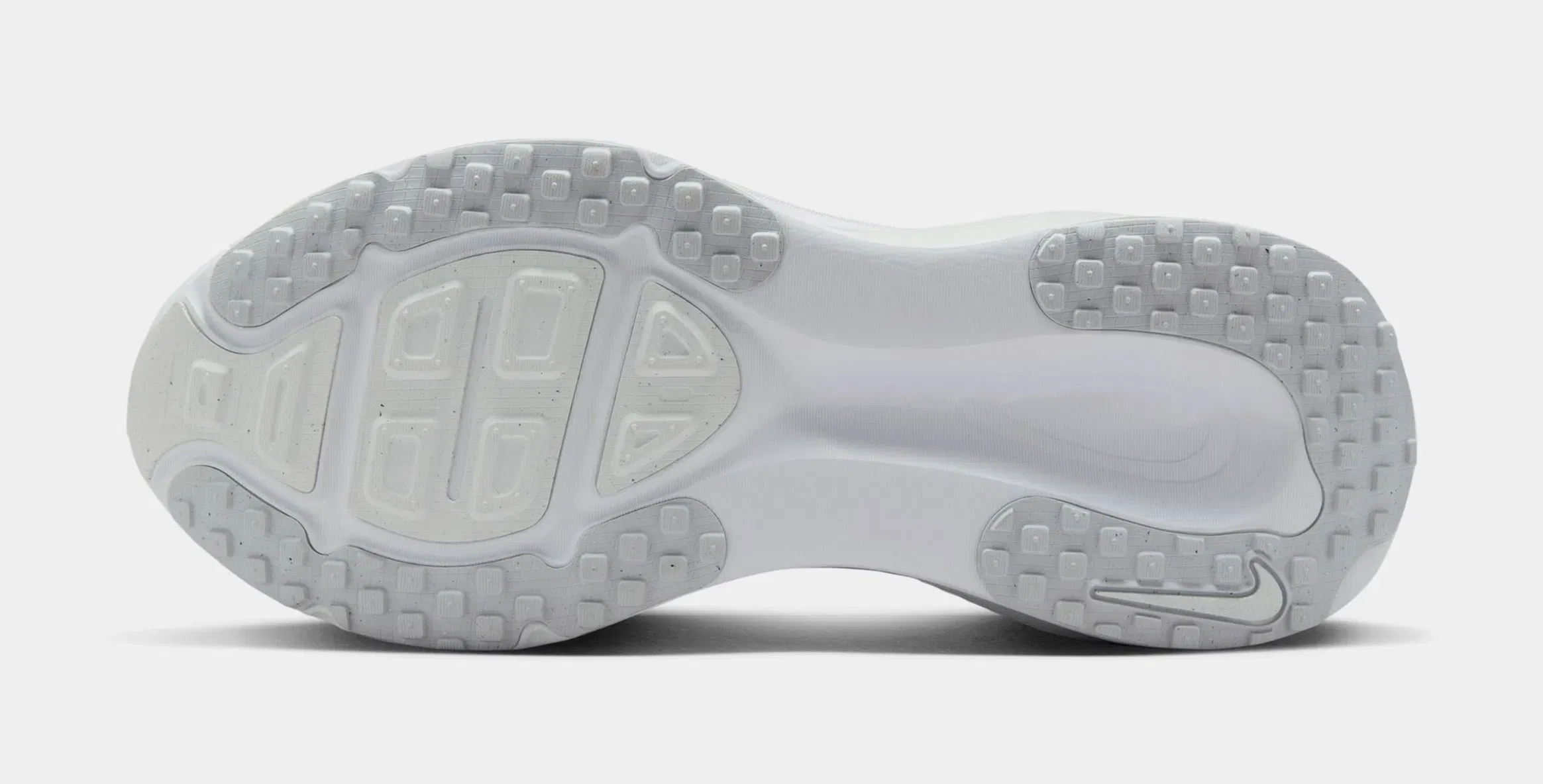 Nike Vomero 18 Womens Running Shoes (Black/Coconut Milk/Light Iron Ore/Summit White)