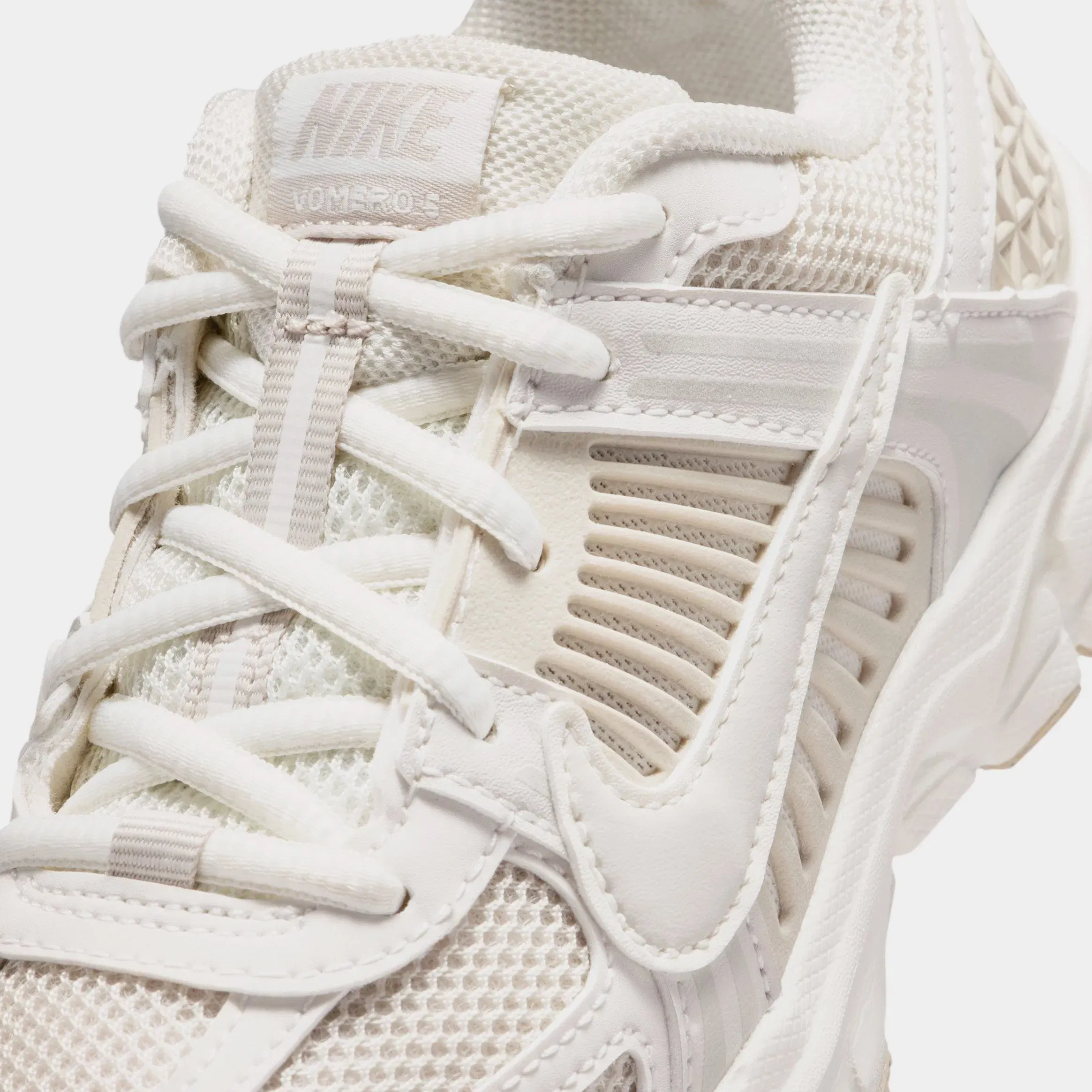 Nike Vomero 5 Preschool Running Shoes (Phantom/Cream II/Sail/Light Bone)