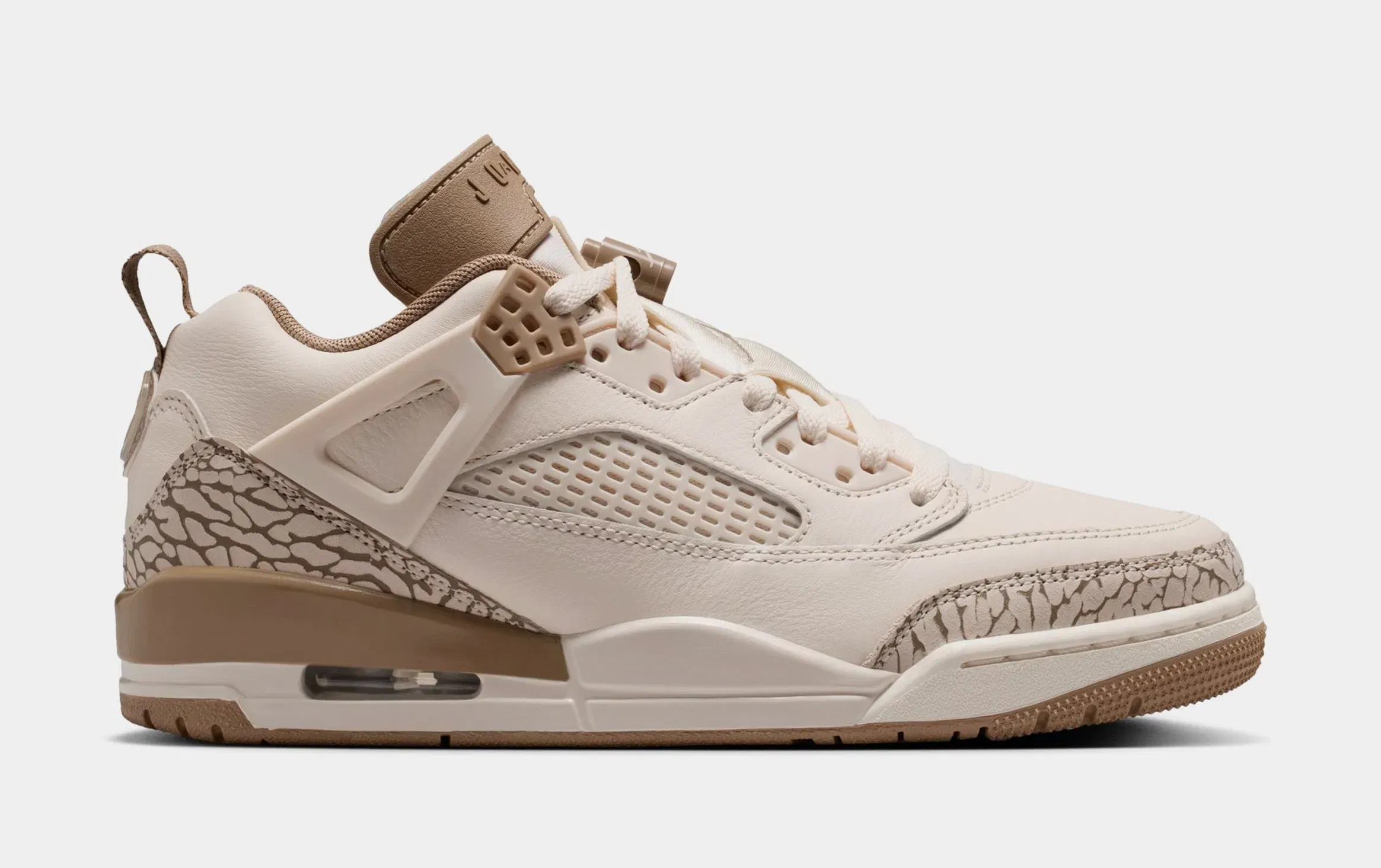 Air Jordan Spizike Low Womens Basketball Shoes (Pale Ivory/Legend Light Brown/Khaki)