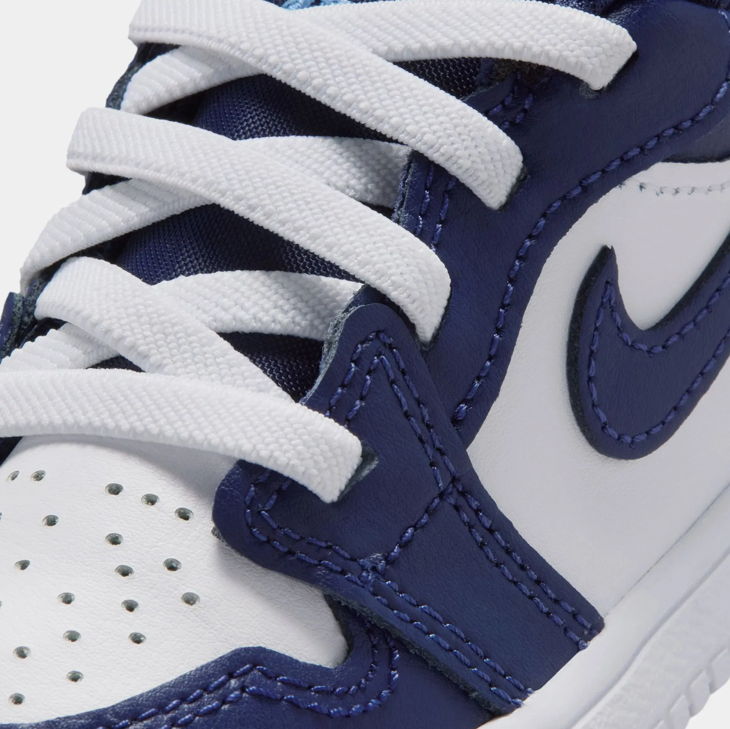 Air Jordan 1 Low Alt Infant Toddler Lifestyle Shoes (Midnight Navy/White/University Blue)