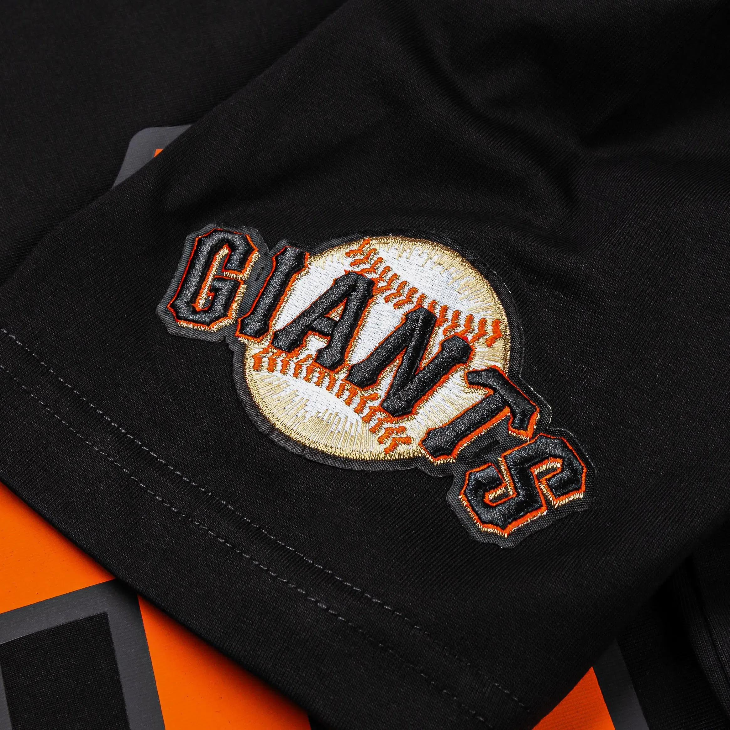 PRO STANDARD San Francisco Giants Living Large Drop Shoulder Mens Short Sleeve Shirt (Black/Orange)