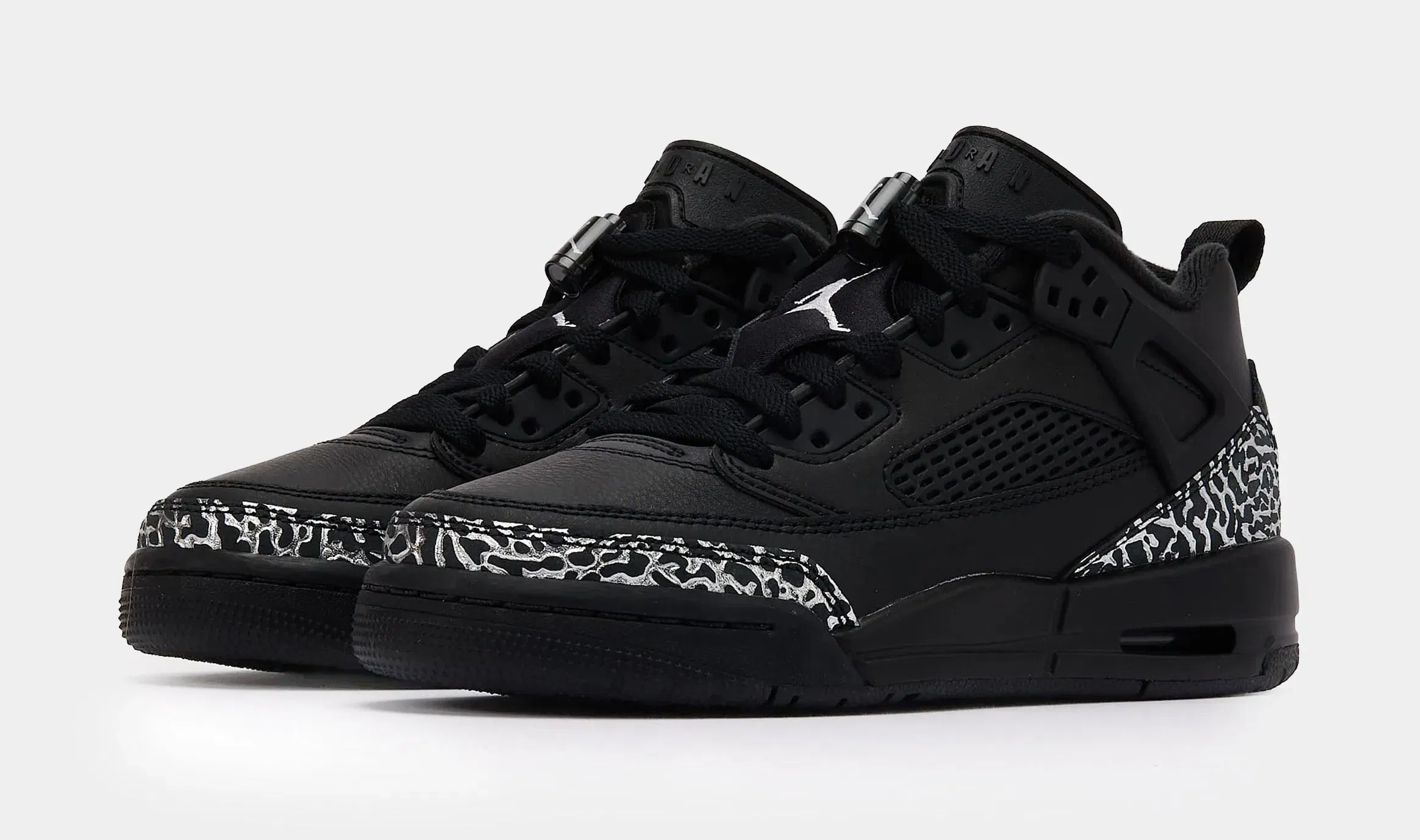 Air Jordan Spizike Low Grade School Basketball Shoes (Black/Metallic Silver)