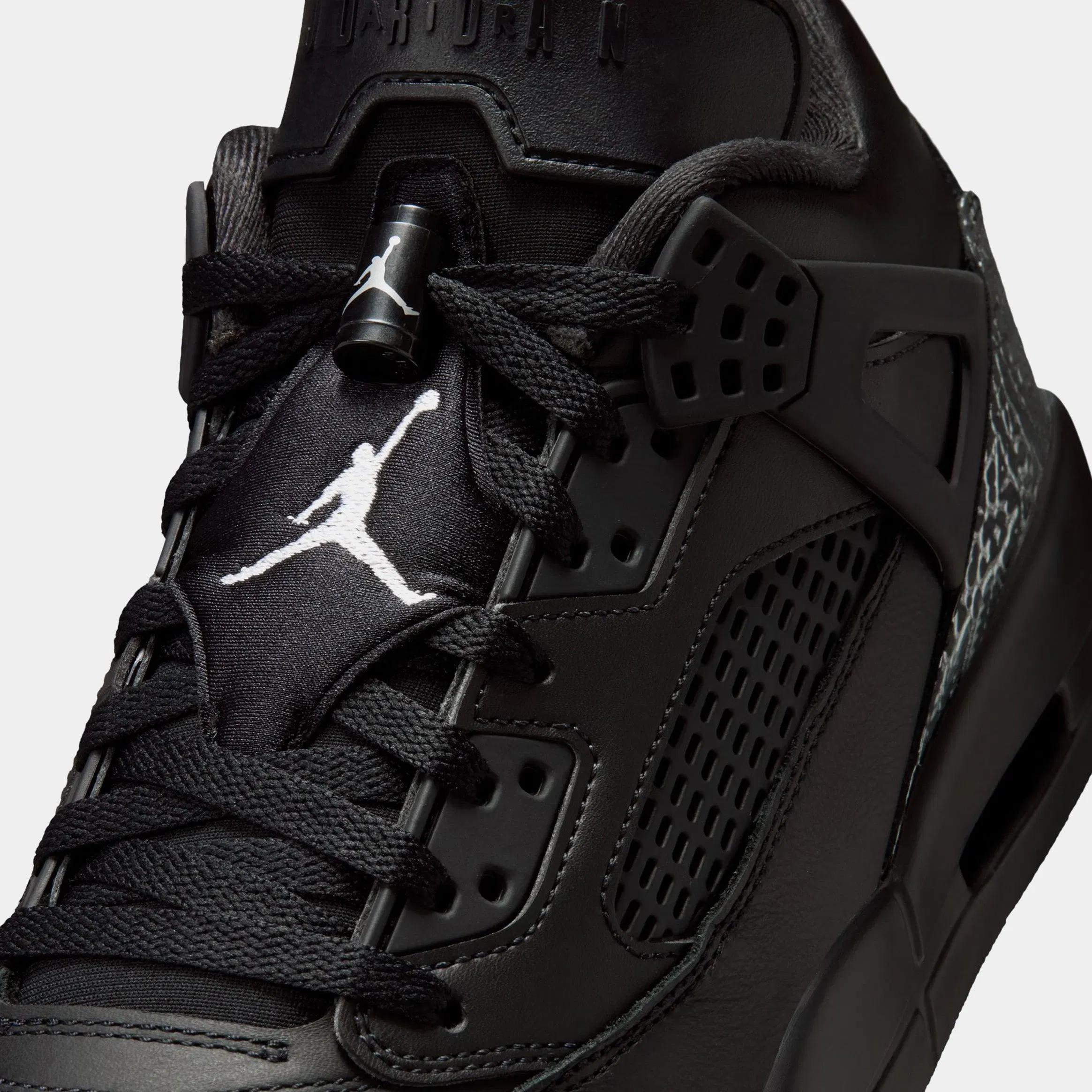 Air Jordan Spizike Low Mens Basketball Shoes (Black/Black/Metallic Silver)