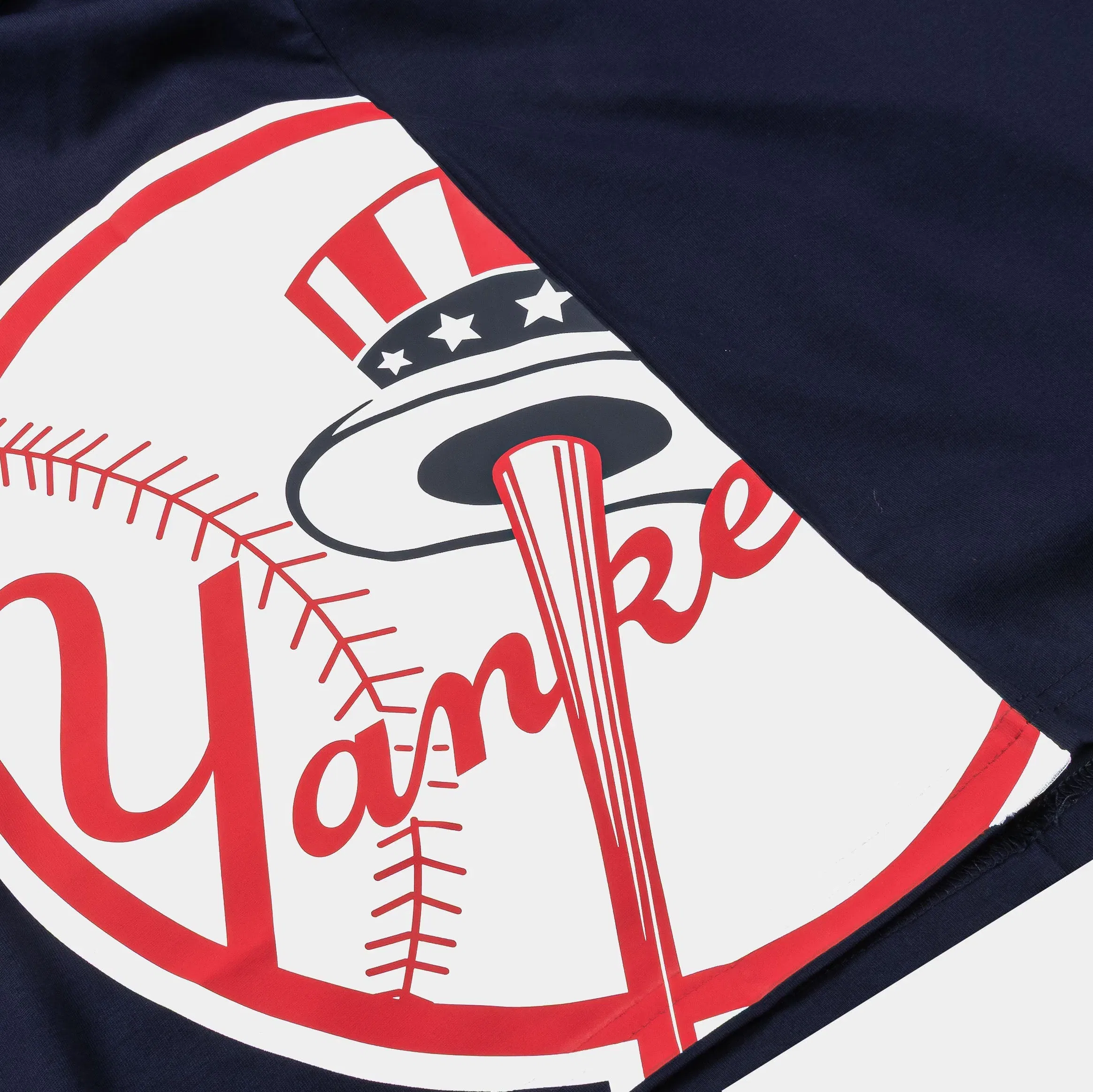 PRO STANDARD New York Yankees Living Large Drop Shoulder Mens Short Sleeve Shirt (Navy/White)