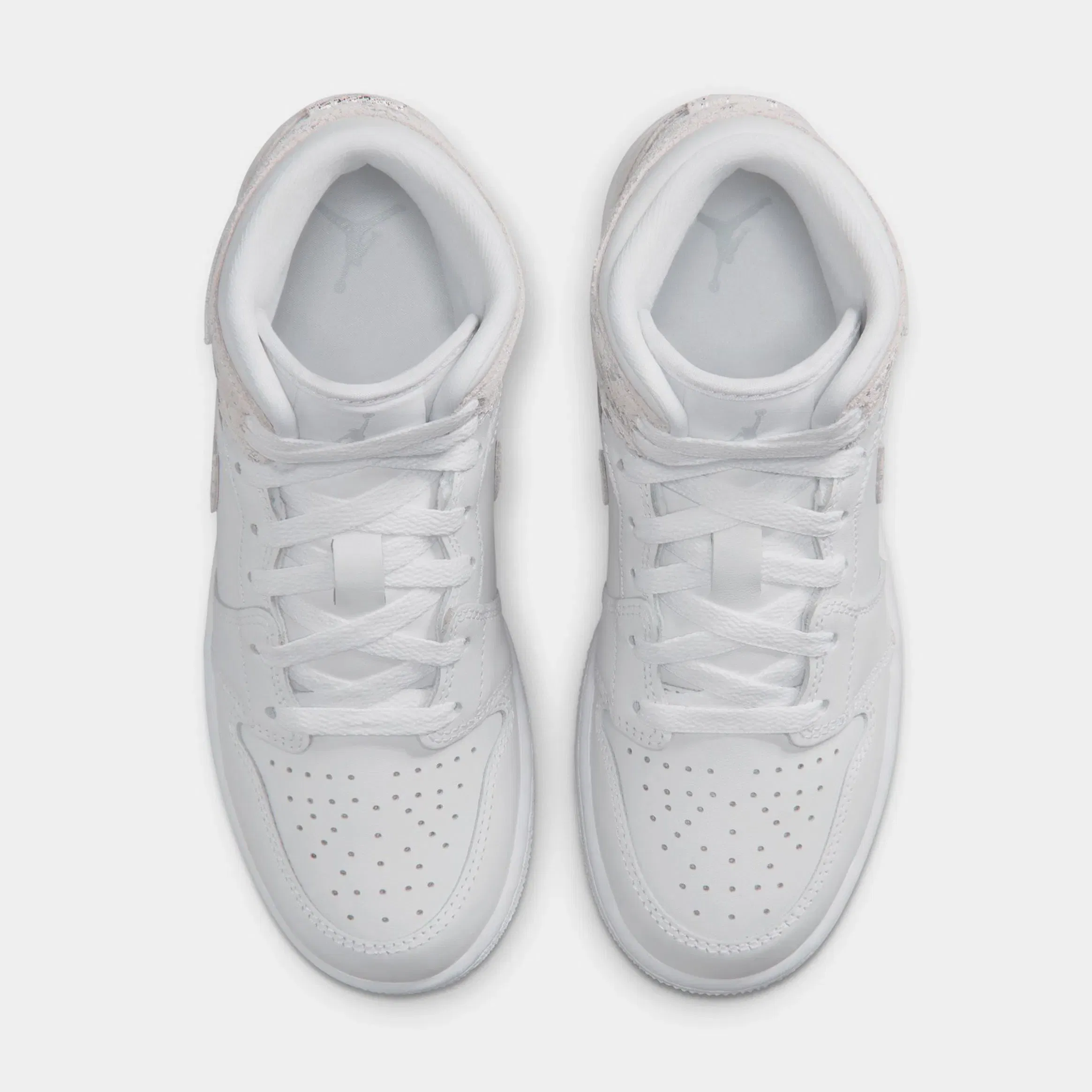 Air Jordan 1 Mid SE Grade School Lifestyle Shoes (White/Field Silver)