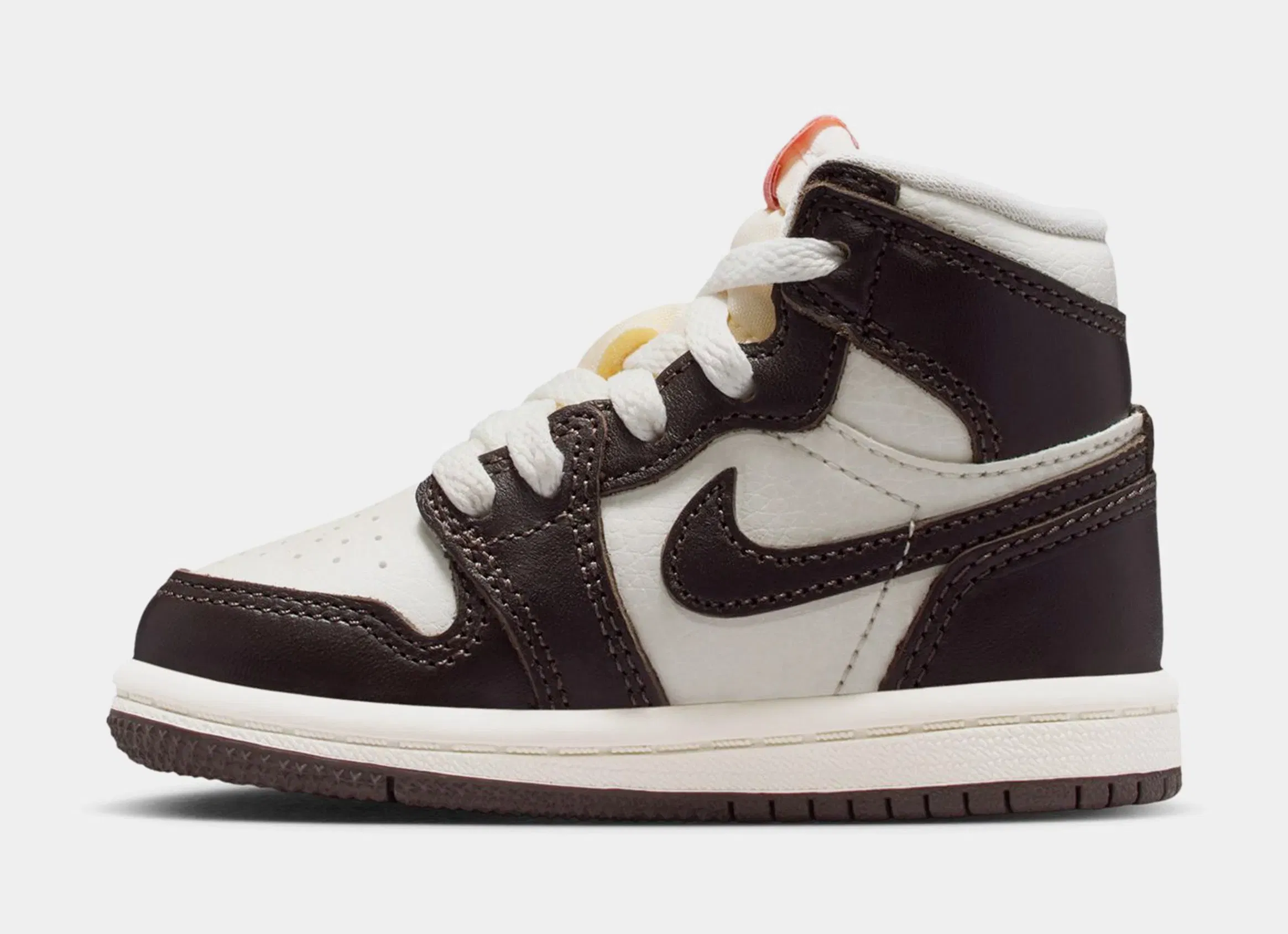 Air Jordan 1 Retro High OG Baroque Brown and Sail Infant Toddler Lifestyle Shoes (Baroque Brown/Light Madder Root/Sail)
