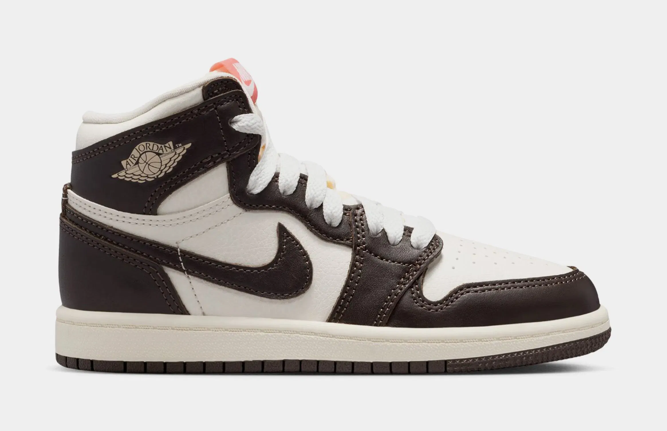 Air Jordan 1 Retro High OG Baroque Brown and Sail Preschool Lifestyle Shoes (Baroque Brown/Light Madder Root/Sail)