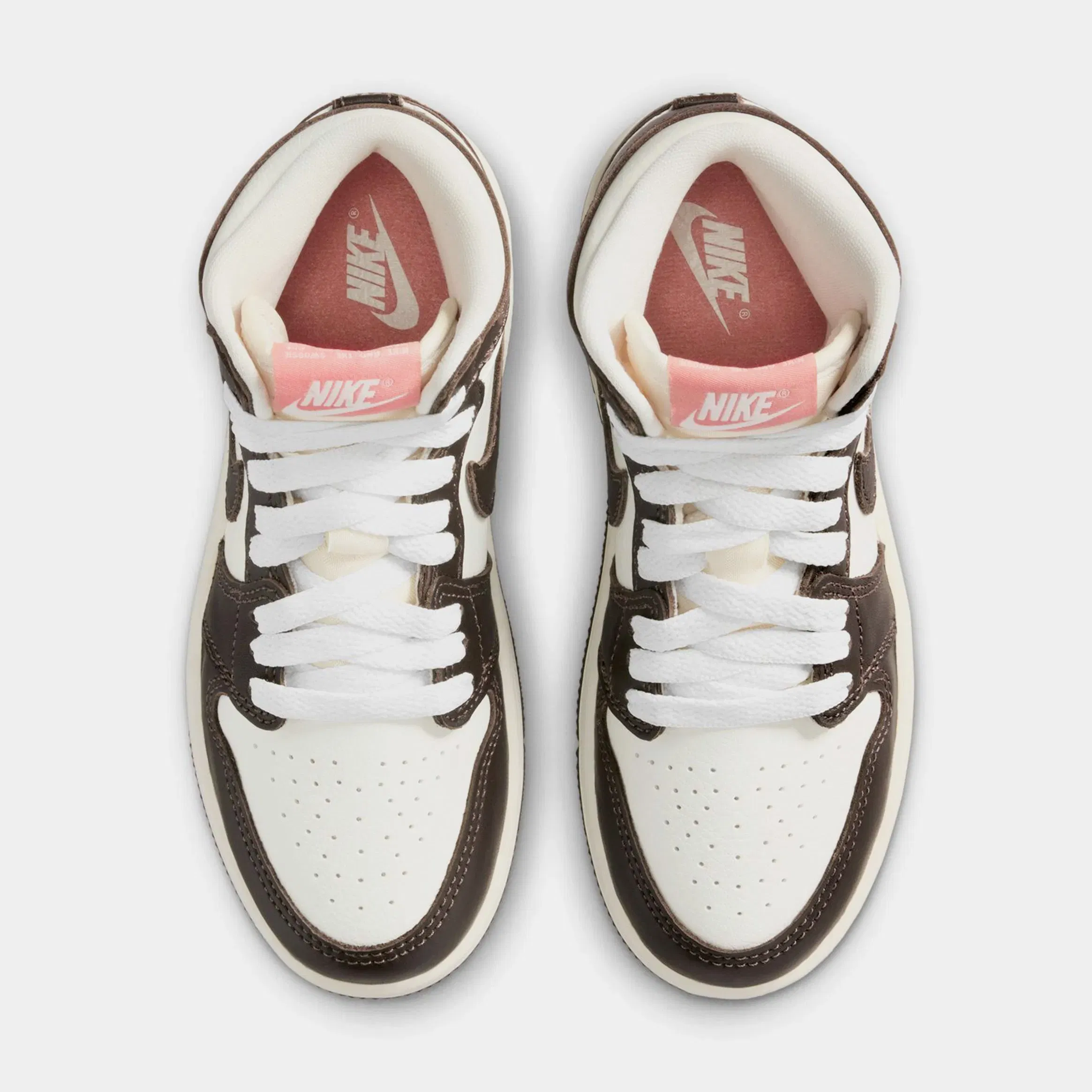 Air Jordan 1 Retro High OG Baroque Brown and Sail Preschool Lifestyle Shoes (Baroque Brown/Light Madder Root/Sail)