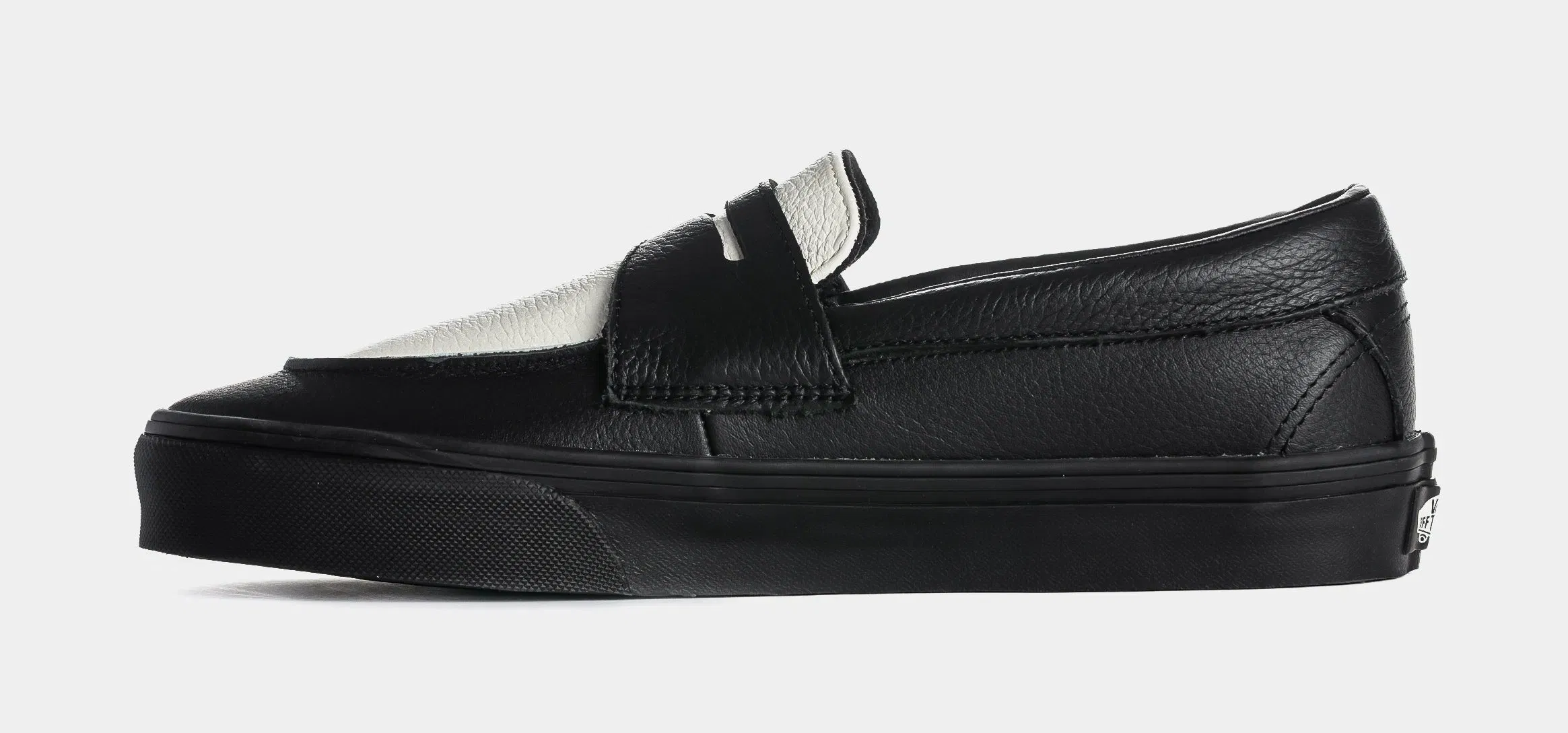 Vans Skate Loafer Mens Lifestyle Shoes (Black/White)
