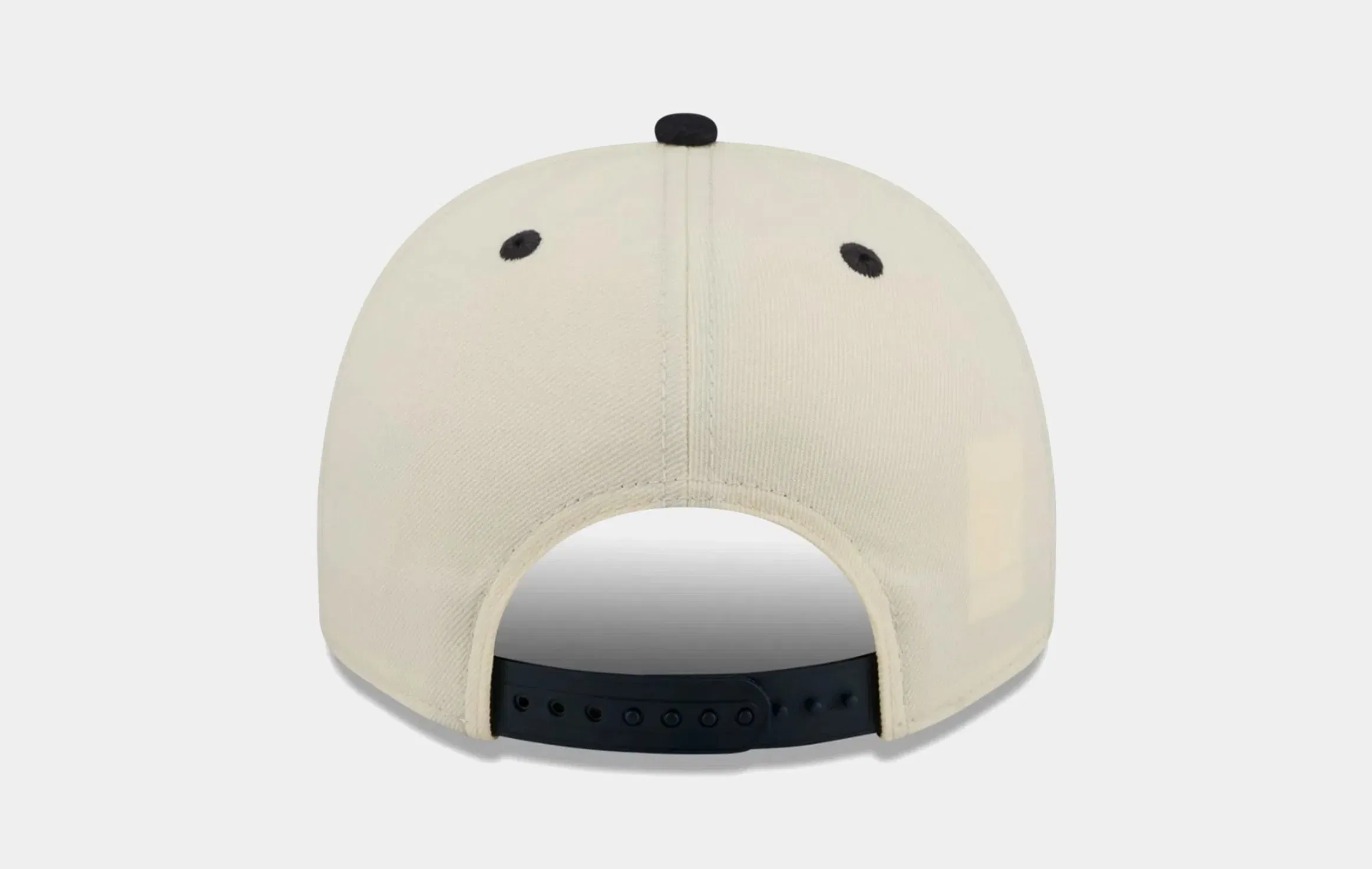 New Era Notre Dame Fighting Fish Arched 950AF Snapback Mens Hat (White/Navy)