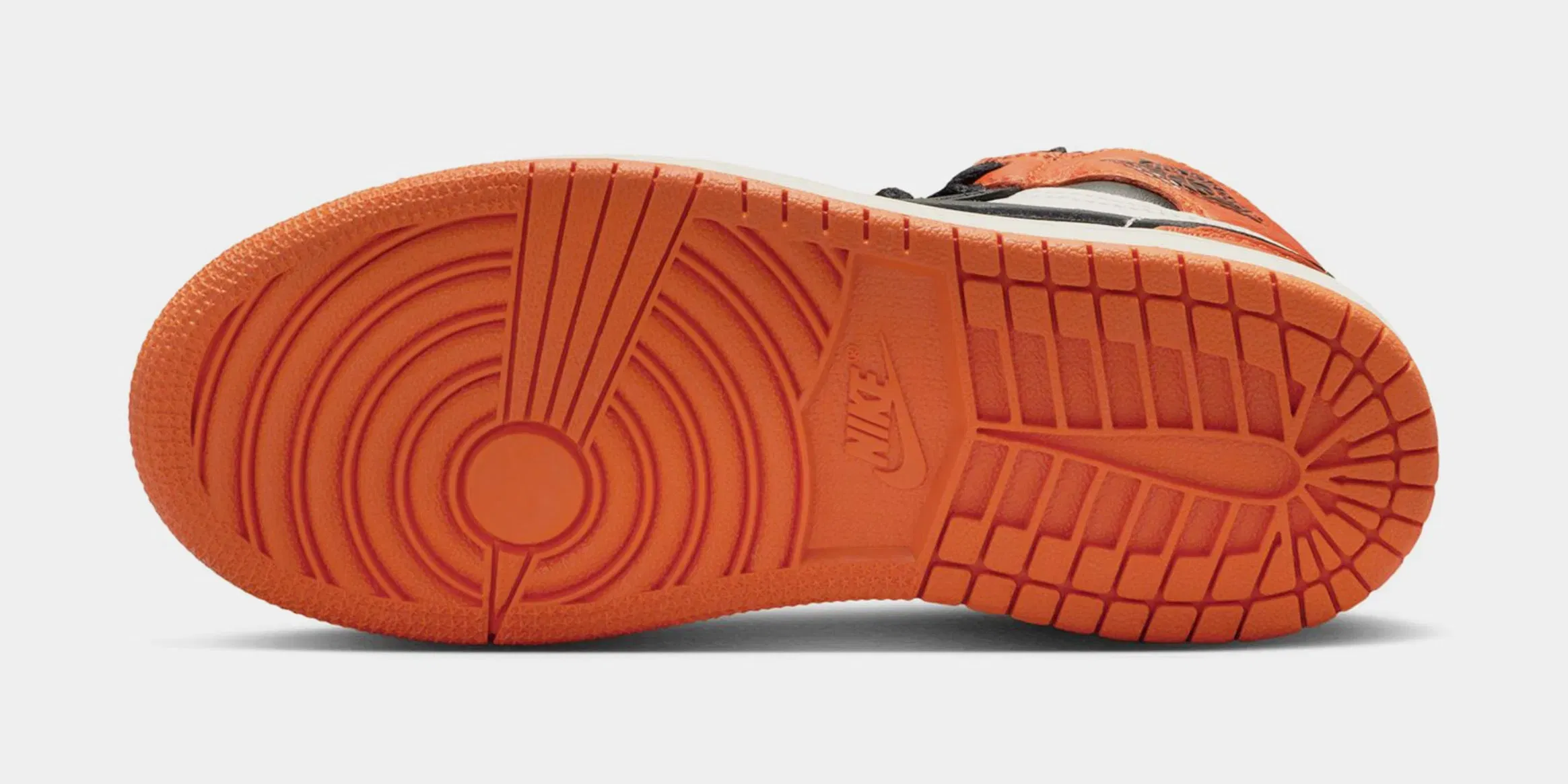 Air Jordan 1 Retro High OG Shattered Backboard Preschool Lifestyle Shoes (Black/Starfish/Sail)
