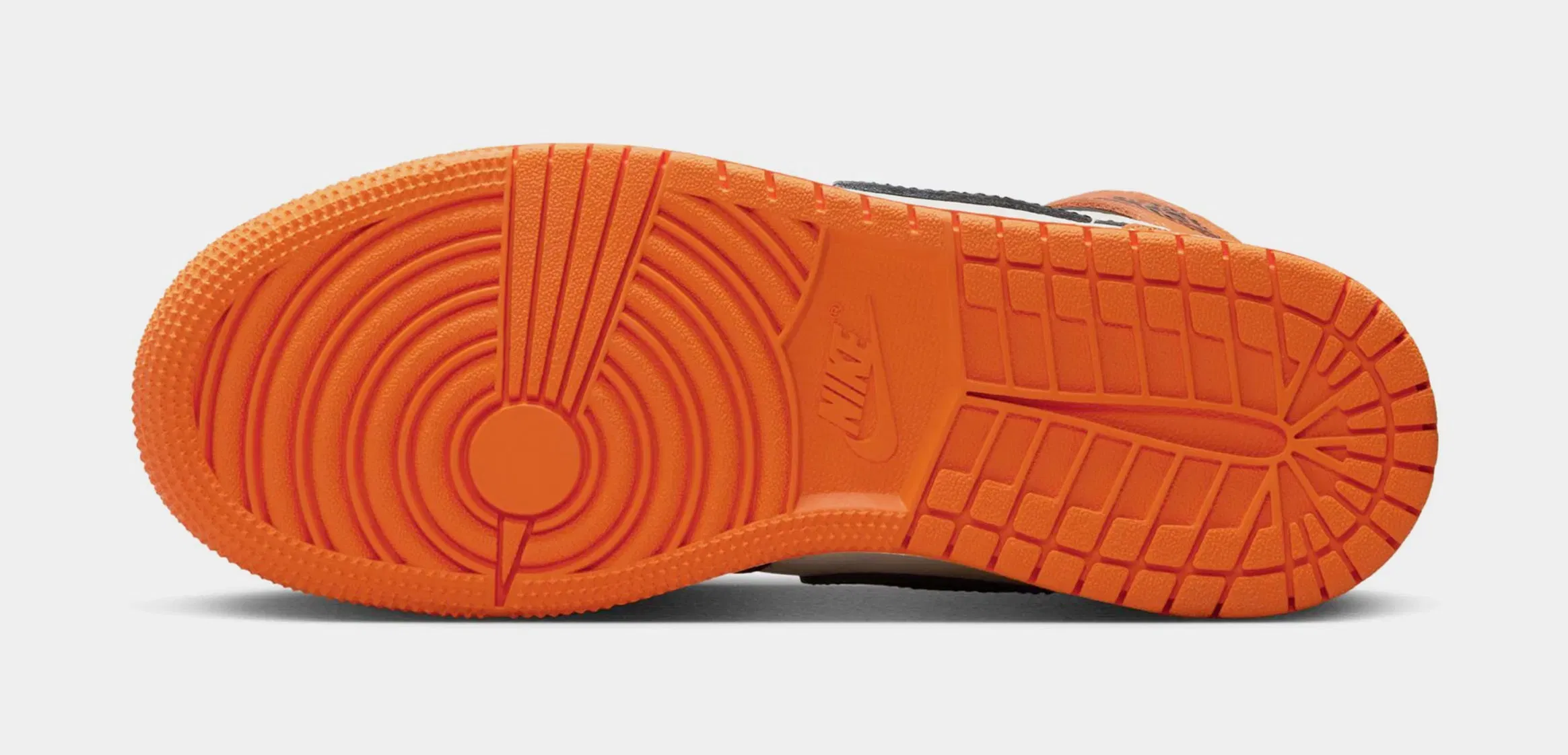 Air Jordan 1 Retro High OG Shattered Backboard Grade School Lifestyle Shoes (Black/Starfish/Sail)