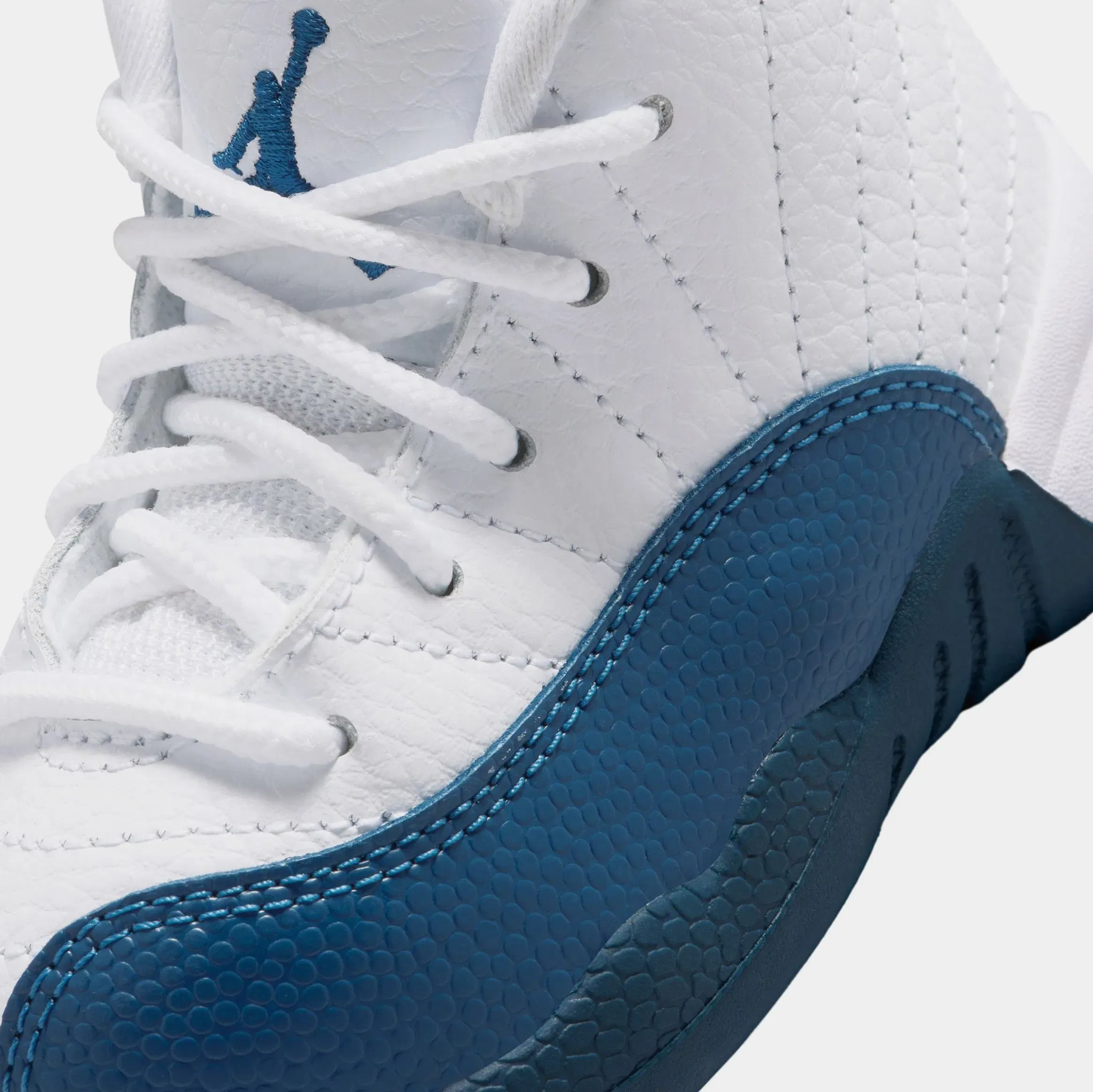 Air Jordan 12 Retro French Blue Infant Toddler Lifestyle Shoes (White/French Blue/Metallic Silver)
