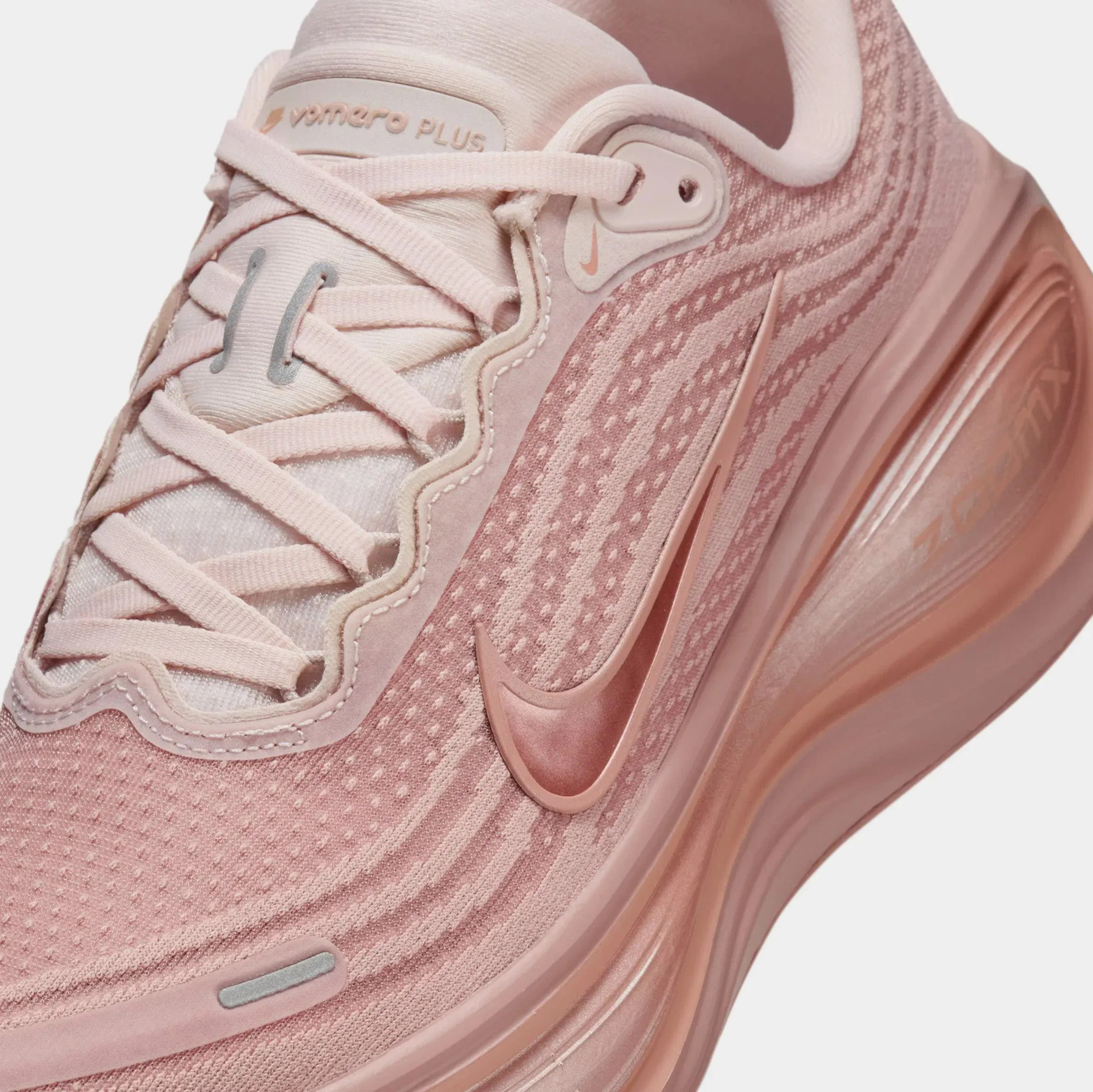 Nike Vomero Plus Womens Running Shoes (Dusted Clay/Pink)