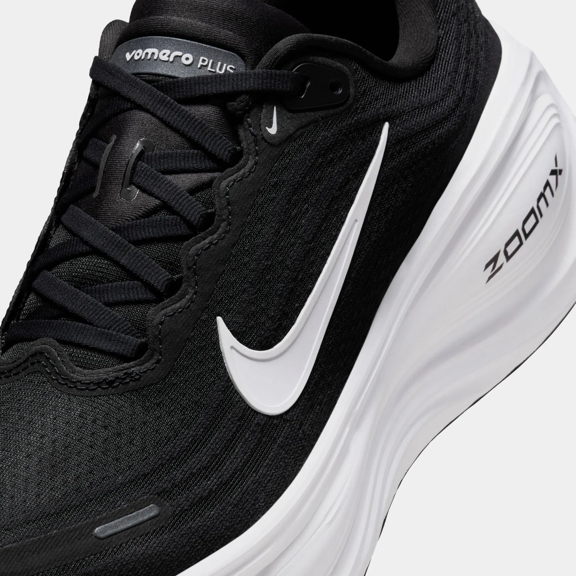 Nike Vomero Plus Mens Running Shoes (Black/White/Anthracite/Light Smoke Grey/Metallic Silver)