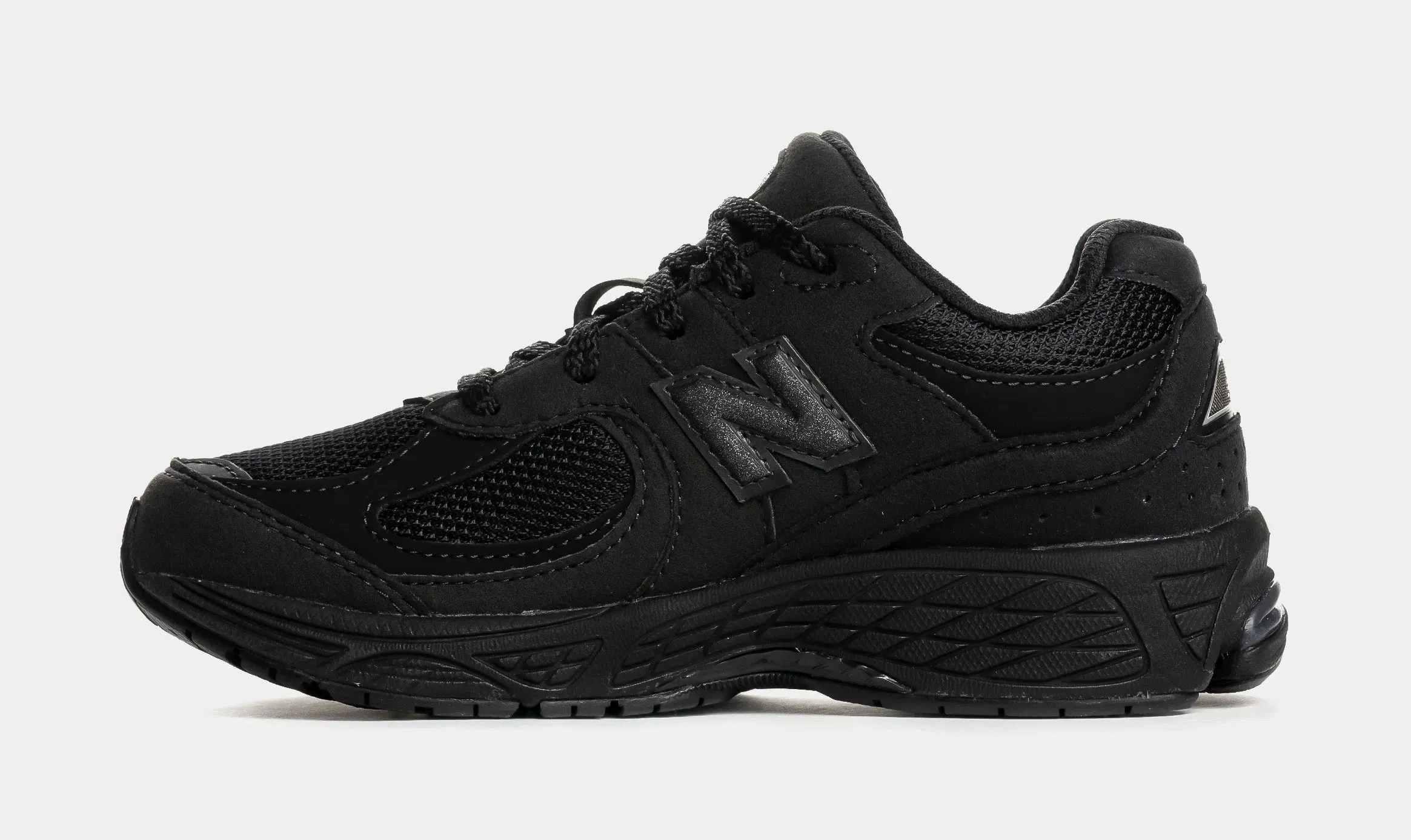 NEWBALANCE 2002R Preschool Running Shoes (Black/Black Metallic)