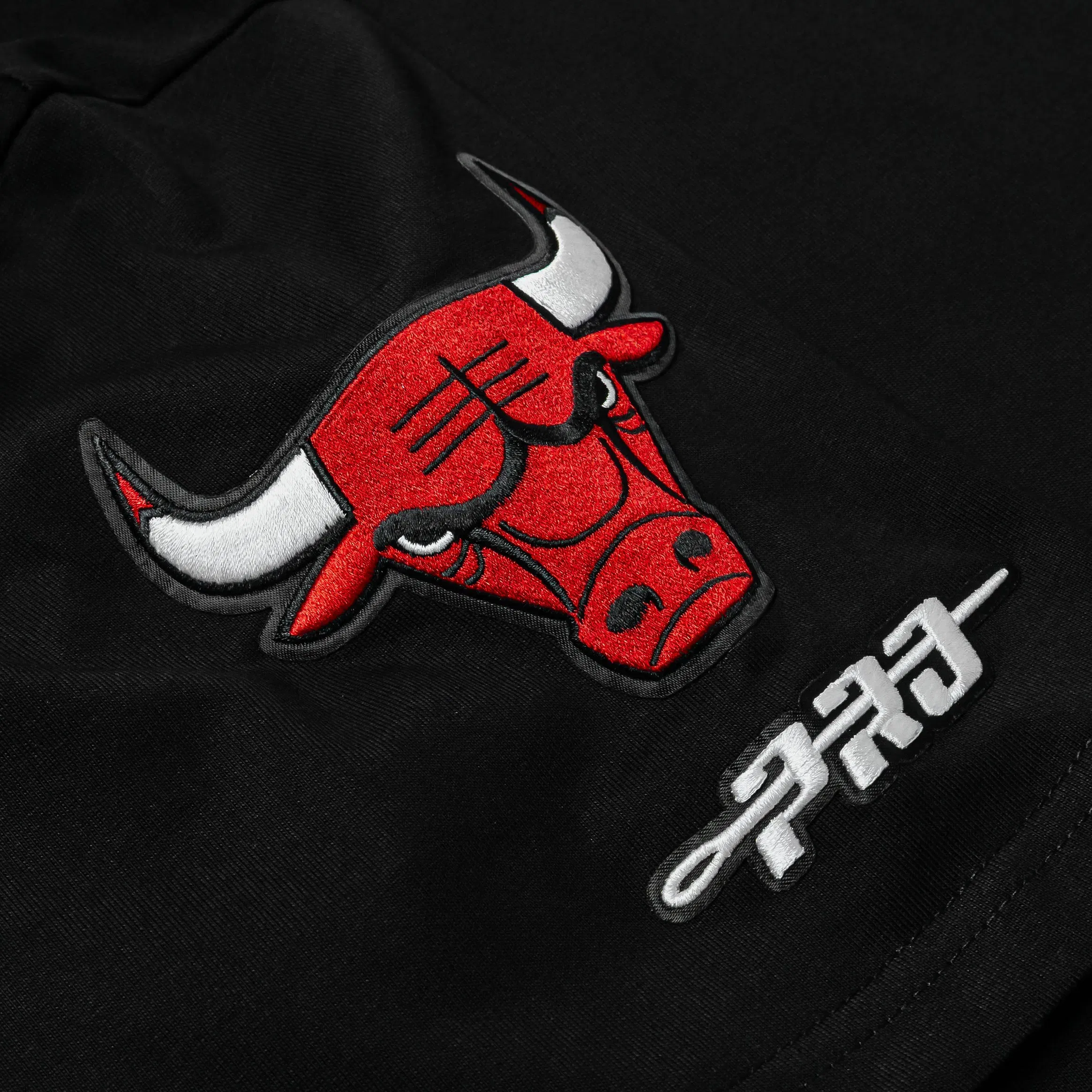 PRO STANDARD Chicago Bulls Drop Shoulder Mens Short Sleeve Shirt (Black/Blue)