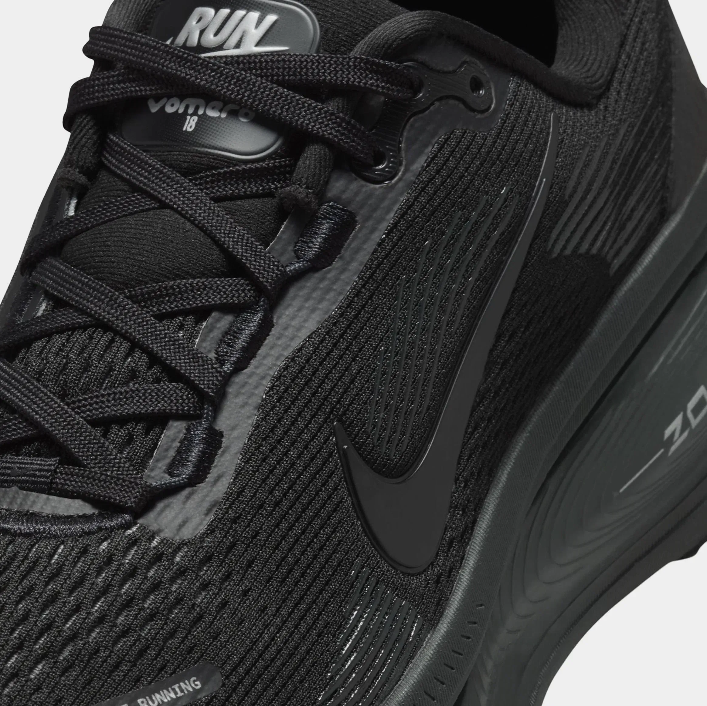 Nike Vomero 18 Womens Running Shoes (Black/Black/Dark Smoke Grey/Light Smoke Grey)