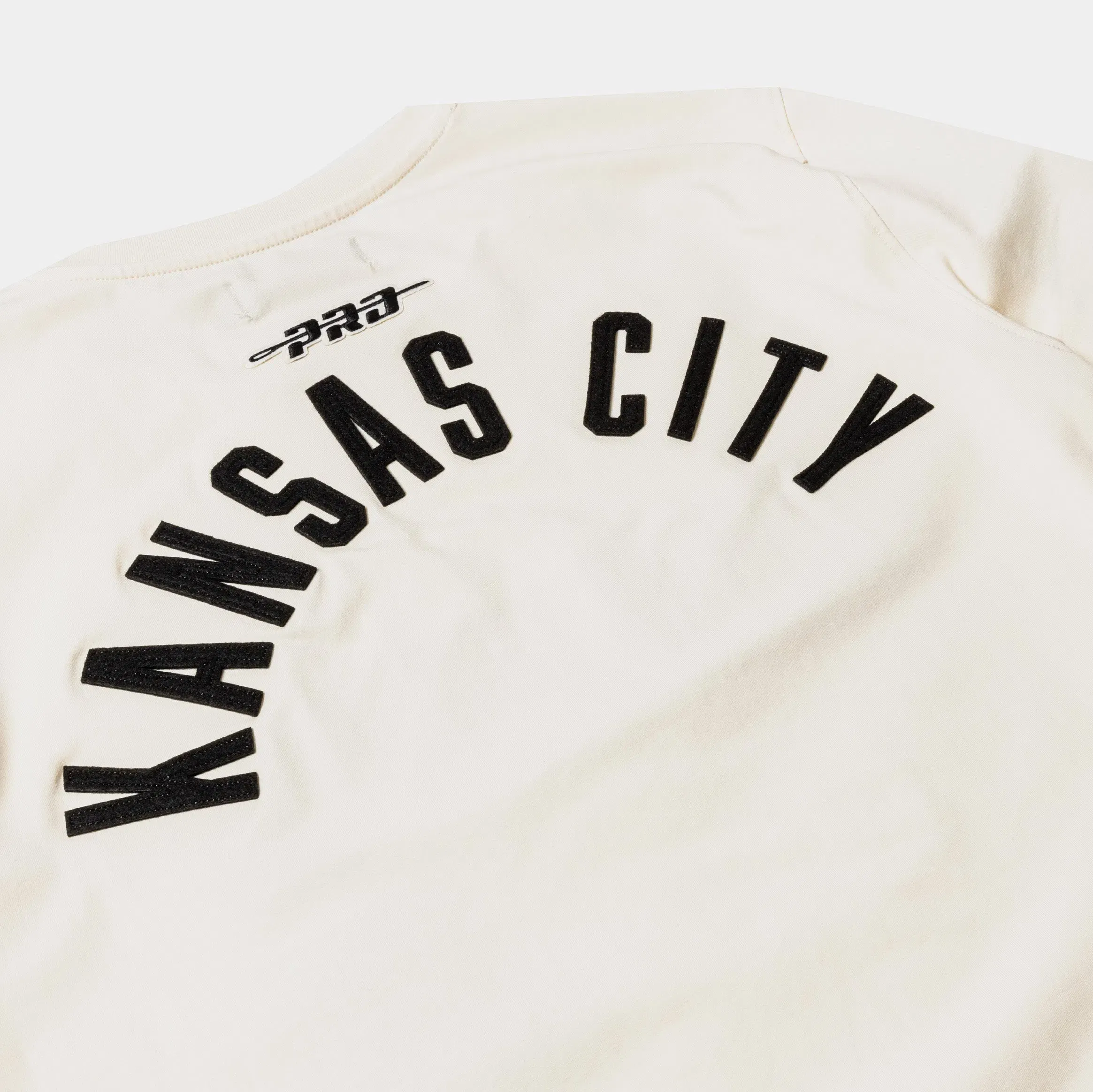 PRO STANDARD Kansas City Chiefs Original Mens Short Sleeve Shirt (Beige/White)