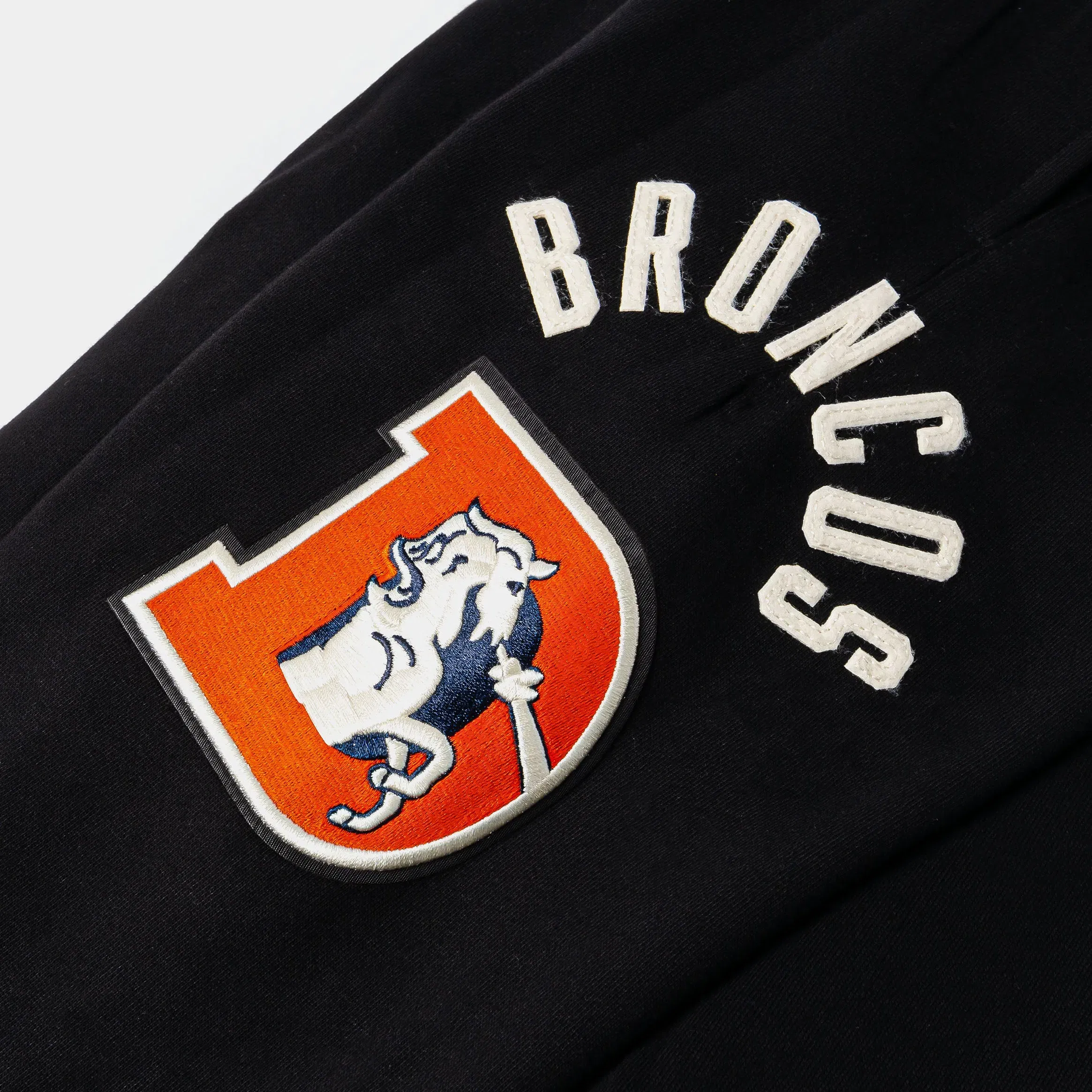 PRO STANDARD Denver Broncos Original Fleece Mens Sweatpants (Black/White)