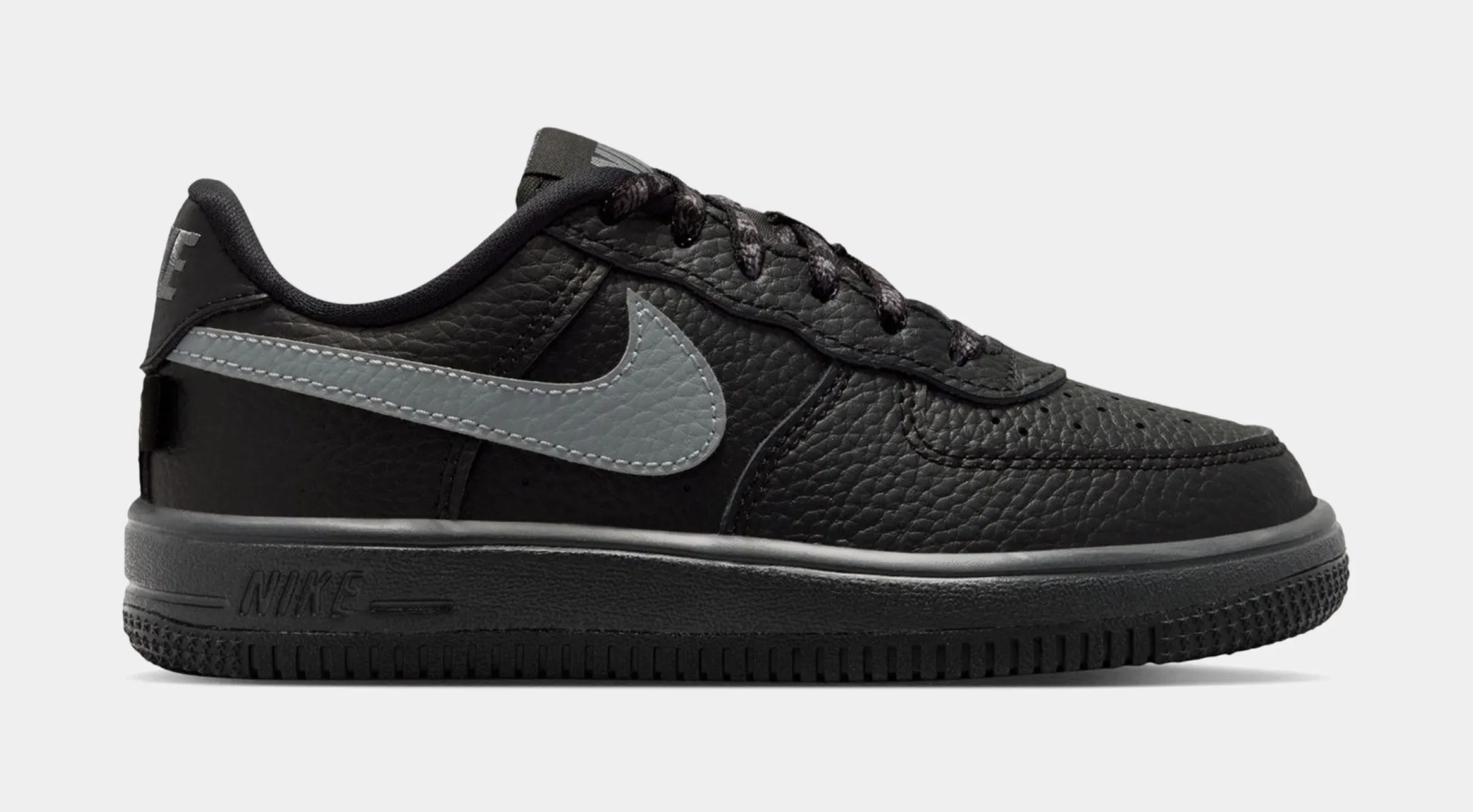 Nike Air Force 1 Low Preschool Lifestyle Shoes (Black/Smoke Grey)