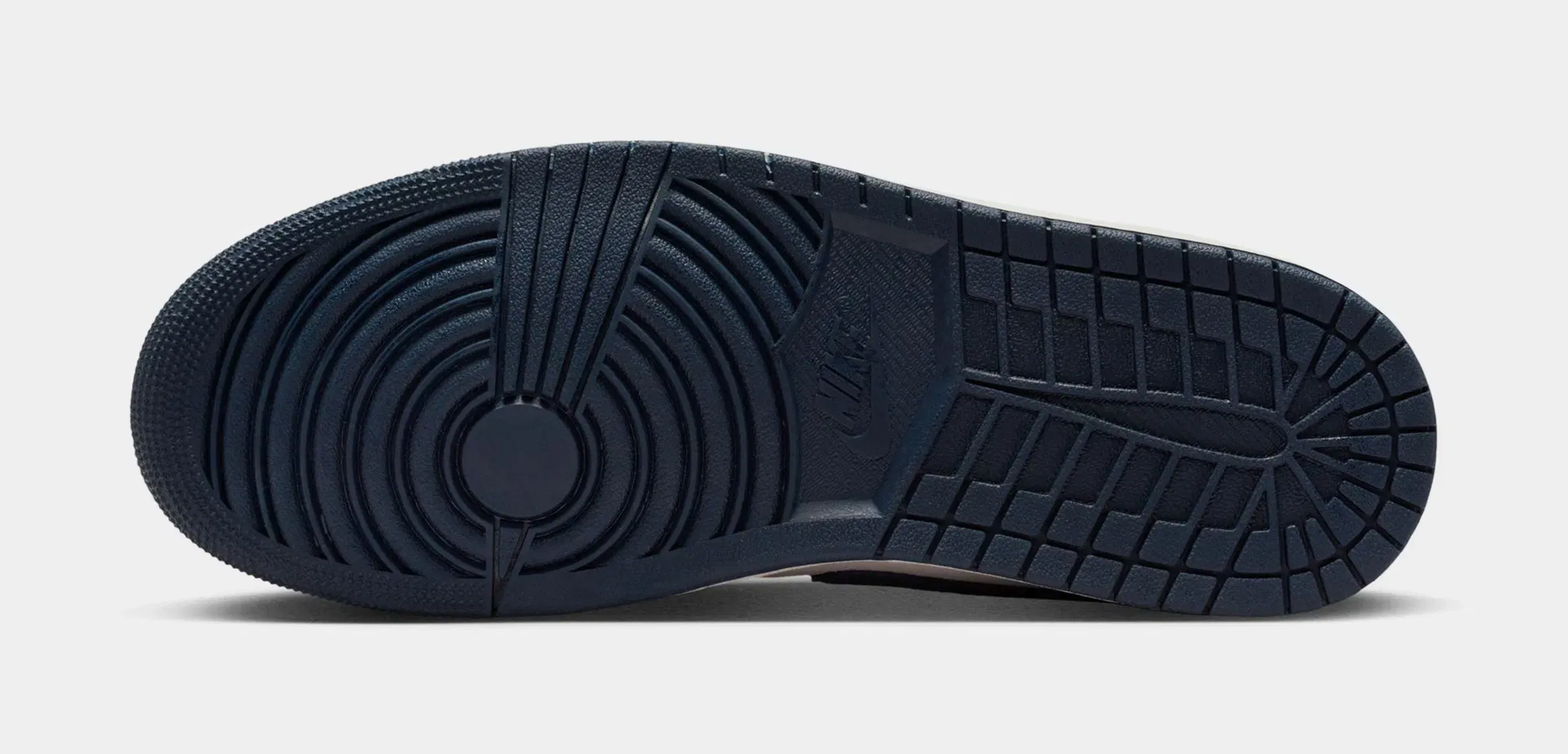 Air Jordan 1 Low SE Mens Lifestyle Shoes (OBsidian/Obsidian/University Gold)