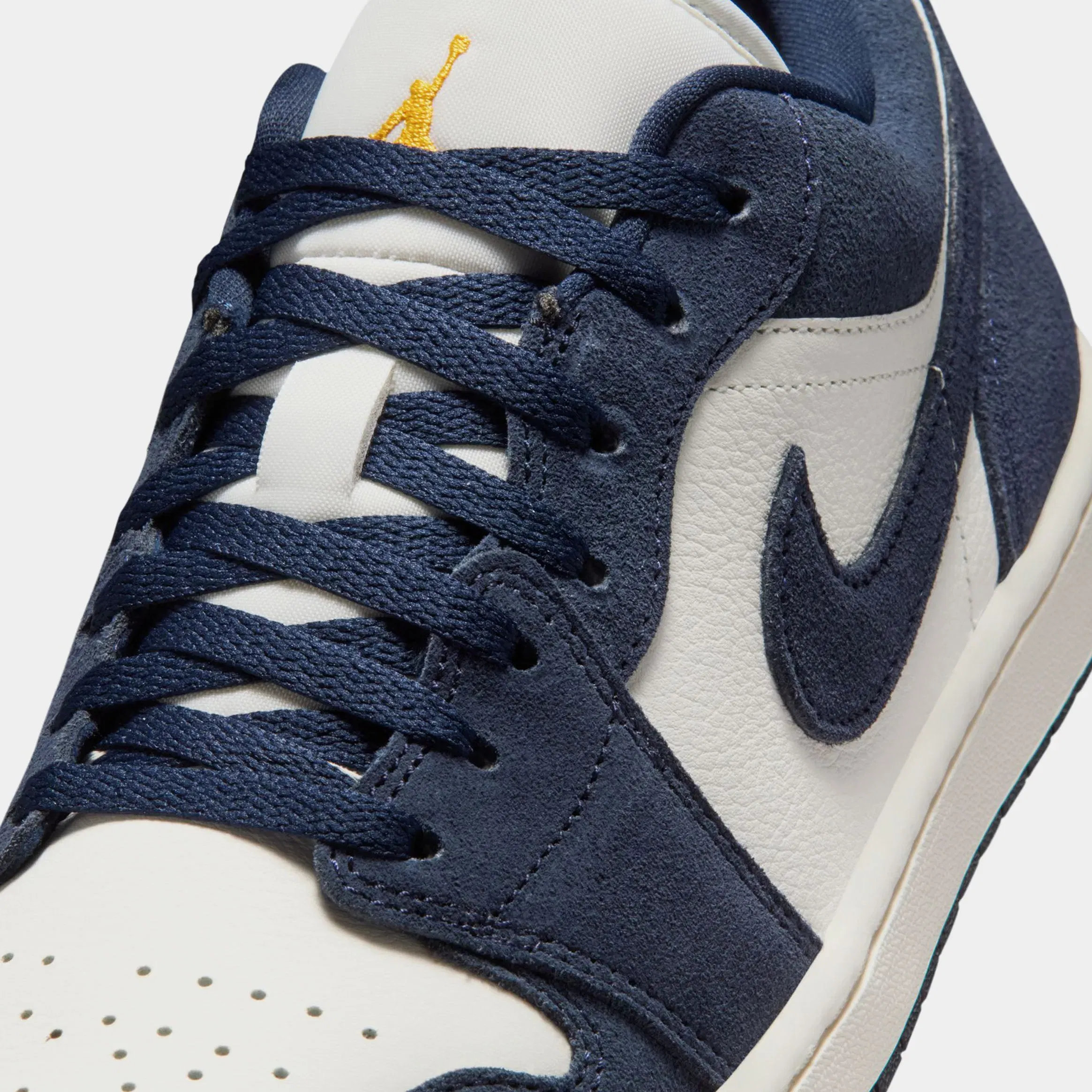 Air Jordan 1 Low SE Mens Lifestyle Shoes (OBsidian/Obsidian/University Gold)