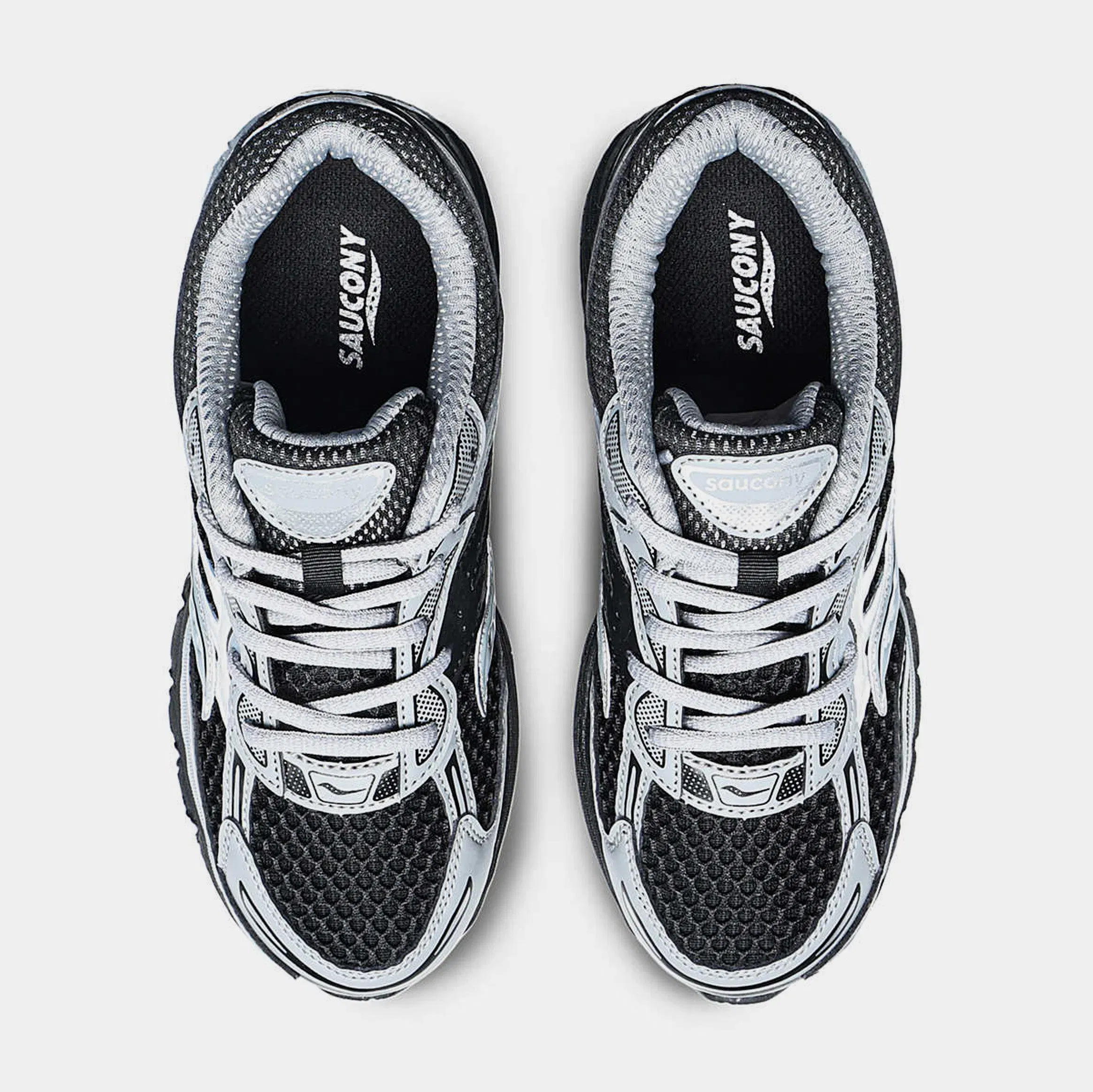 Saucony Omni 9 Grade School Running Shoes (Beige/Black)