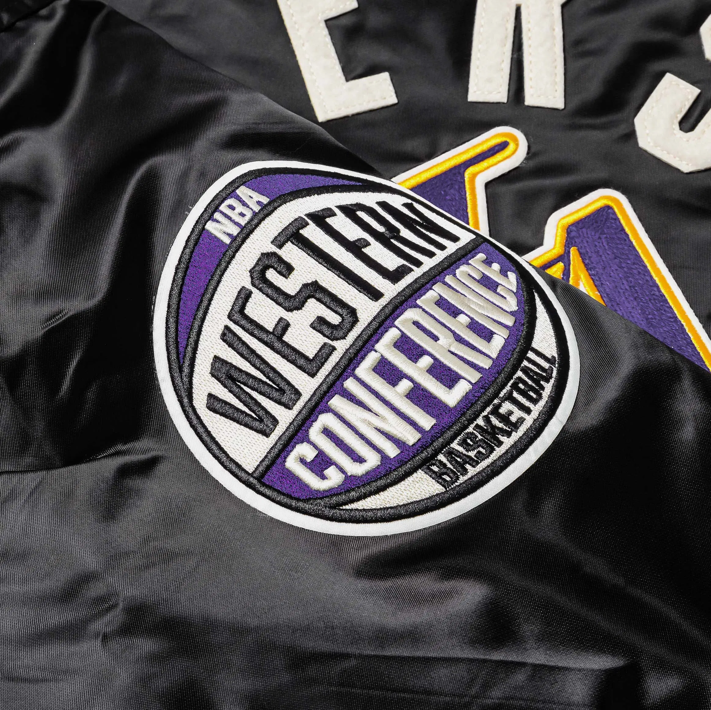 PRO STANDARD Los Angeles Lakers Original Satin Mens Jacket (Black/White)