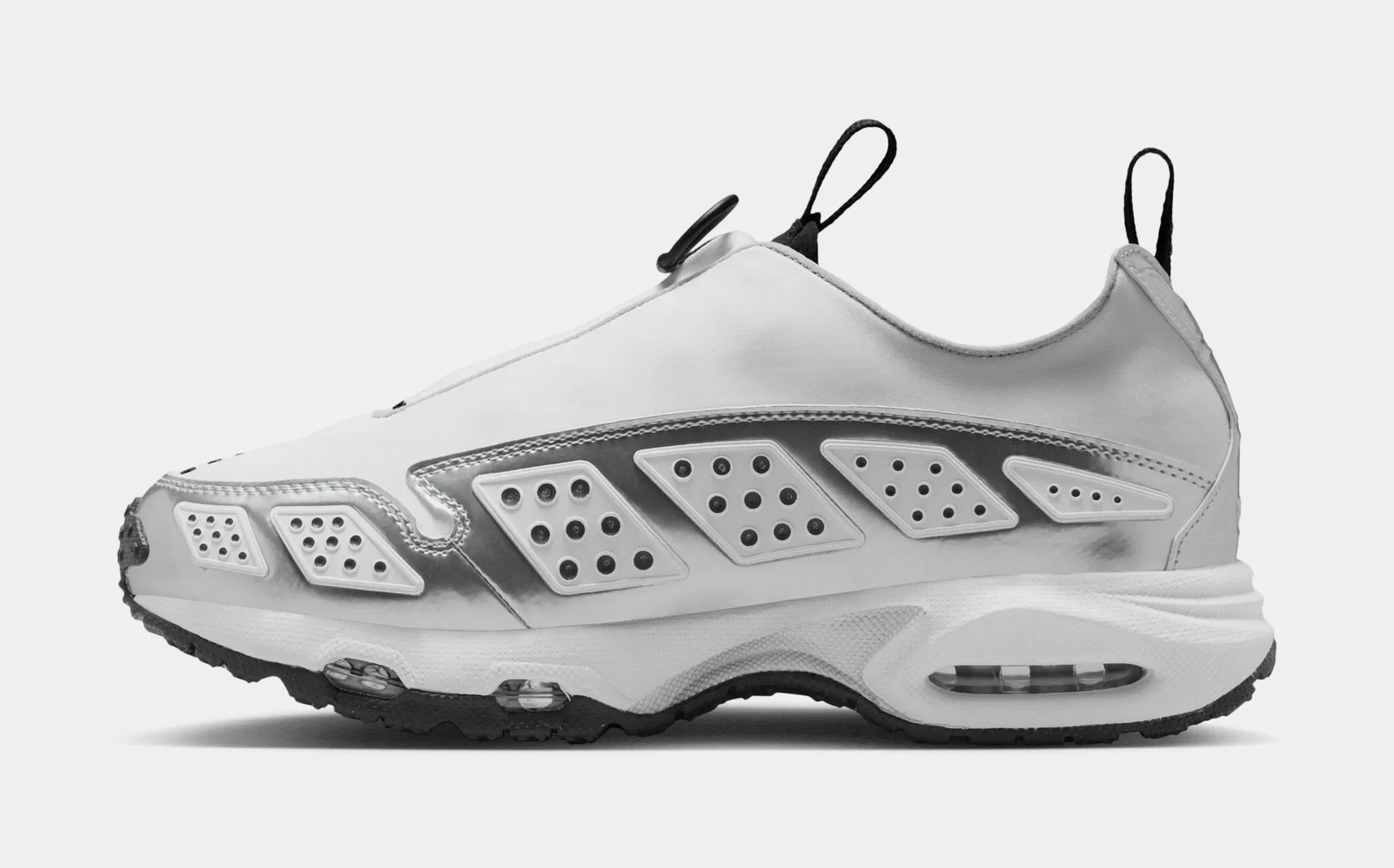 Nike Air Max SNDR Womens Running Shoes (Silver/White/Anthracite/Black)