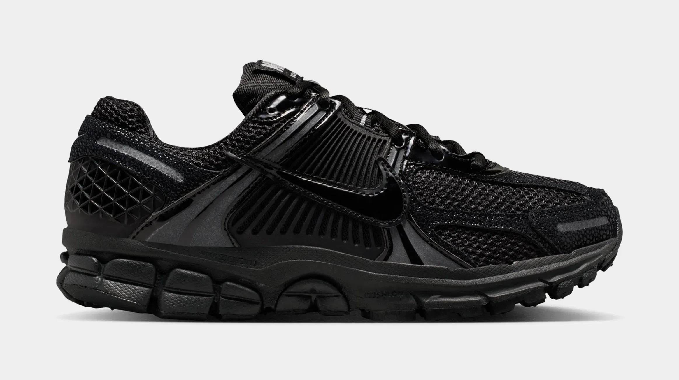 Nike Zoom Vomero 5 Stingray Womens Running Shoes (Black/Black/Metallic Silver/Anthracite)