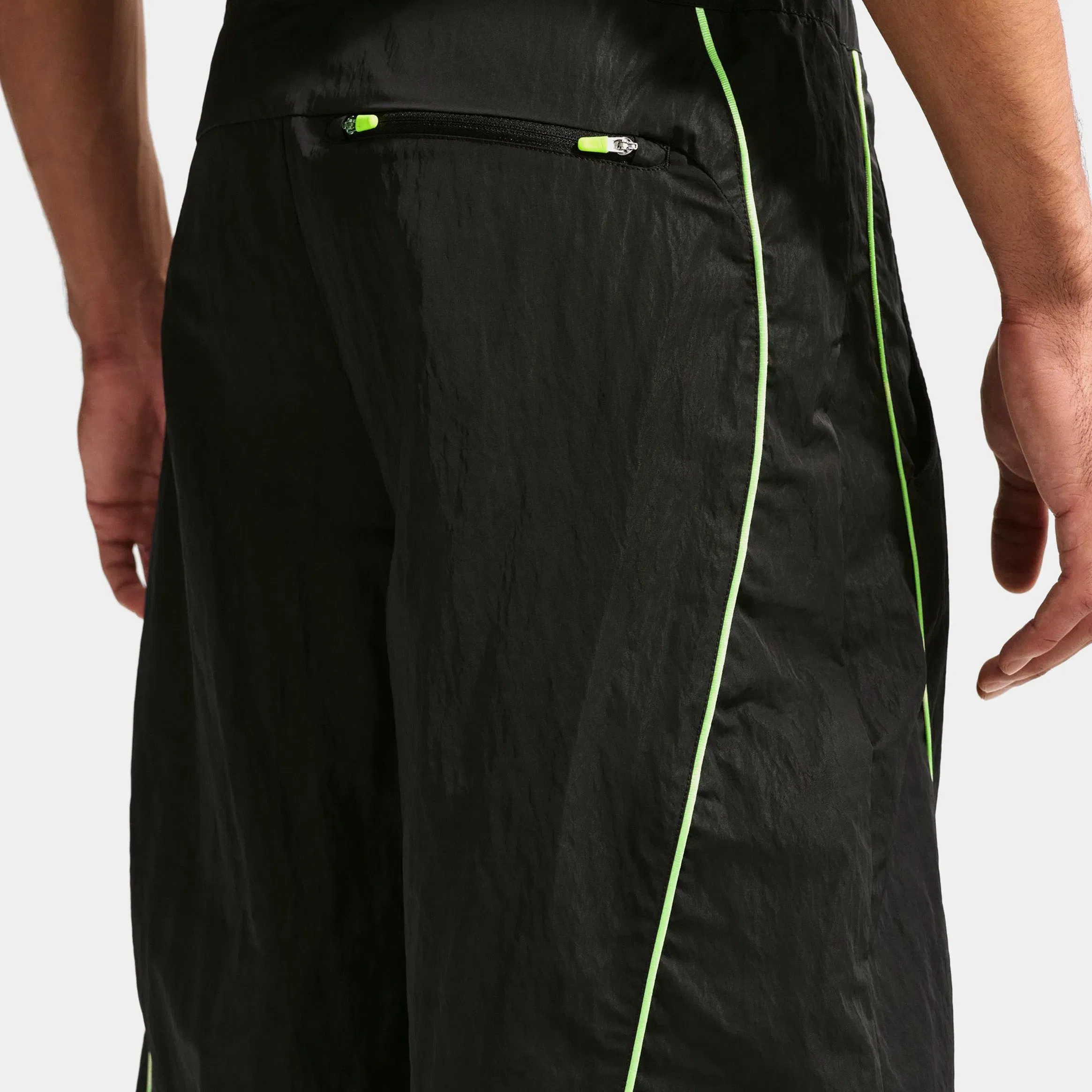 Nike Project F.R.O.G. Tobi Woven Mens Pants (Black/Volt Ice/Cream II/Volt Ice)