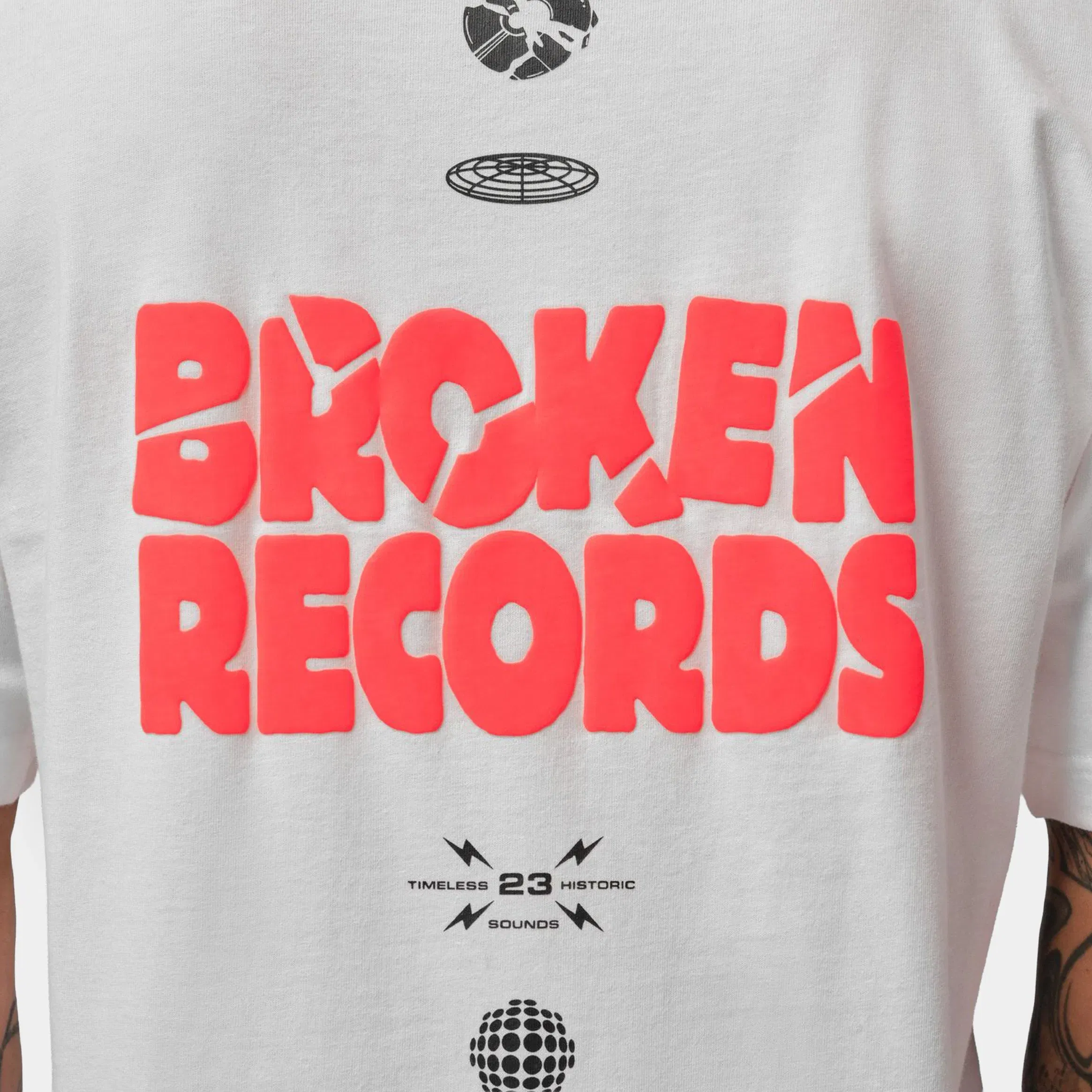 Air Jordan Broken Records Graphic Mens Short Sleeve Shirt (White/Infrared 23)