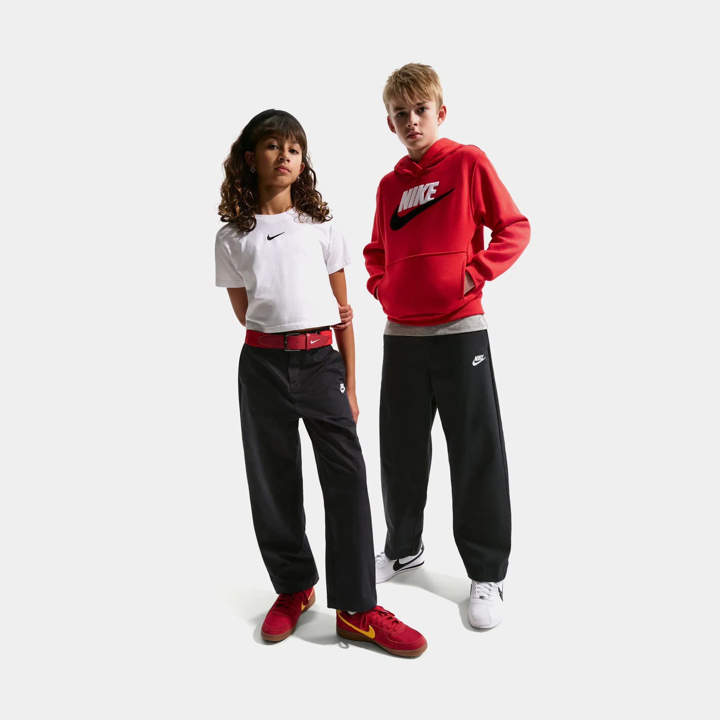 Nike NSW Club Woven Everyday Grade School Pants (Black/White)