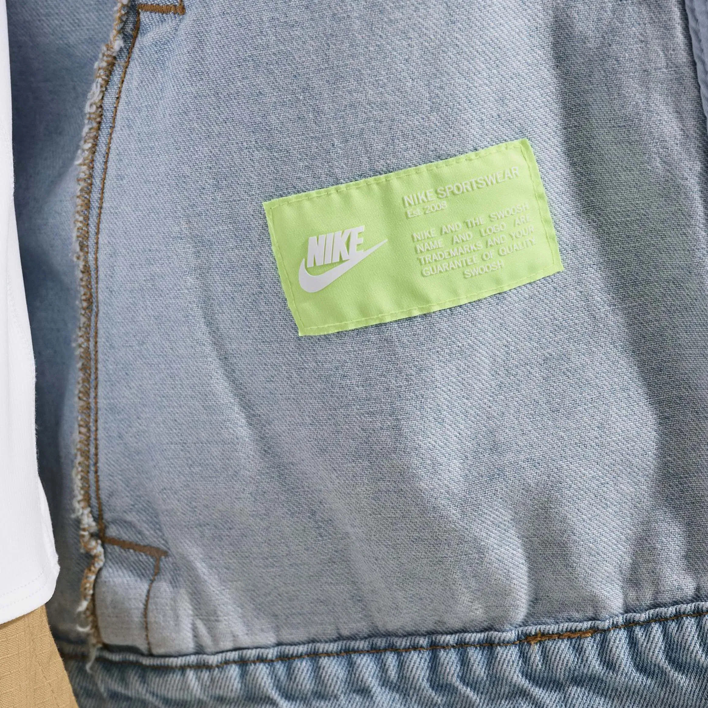 Nike NSW Collection Windrunner Denim Grade School Jacket (Light Armory Blue/Light Armory Blue)