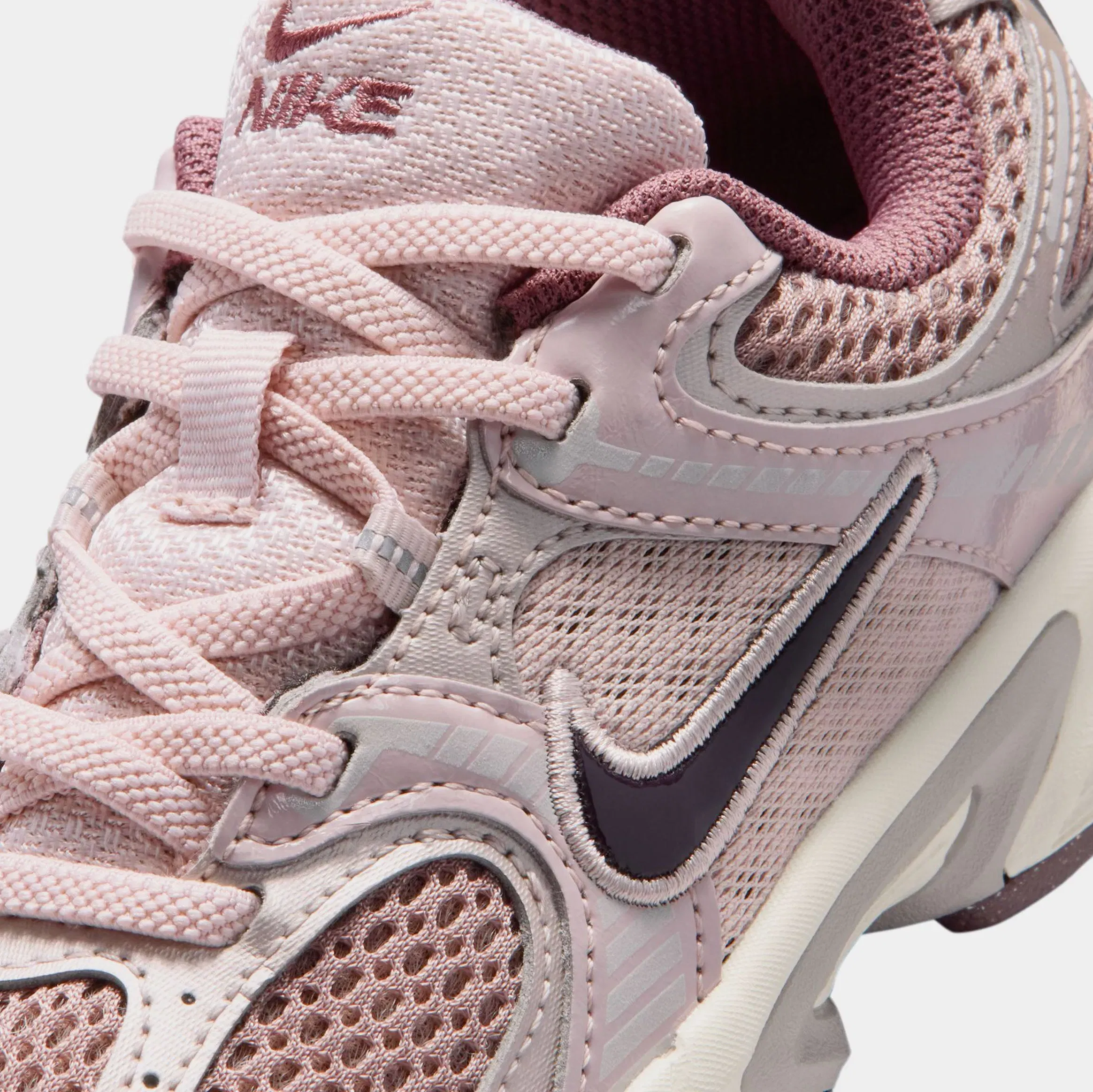 Nike V5 RNR Preschool Running Shoes (Taupe Haze/Burgundy Ash/Tattoo Silt)